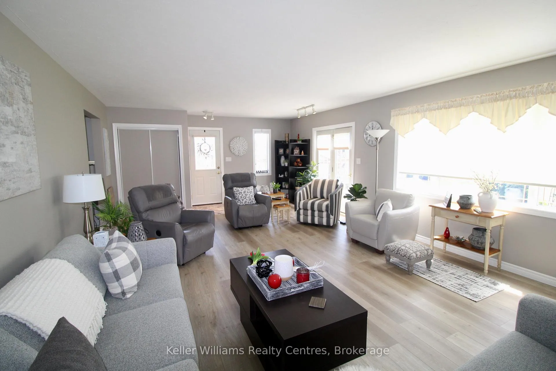 Photo 13 of 587 11th Street, Hanover — HOMEH