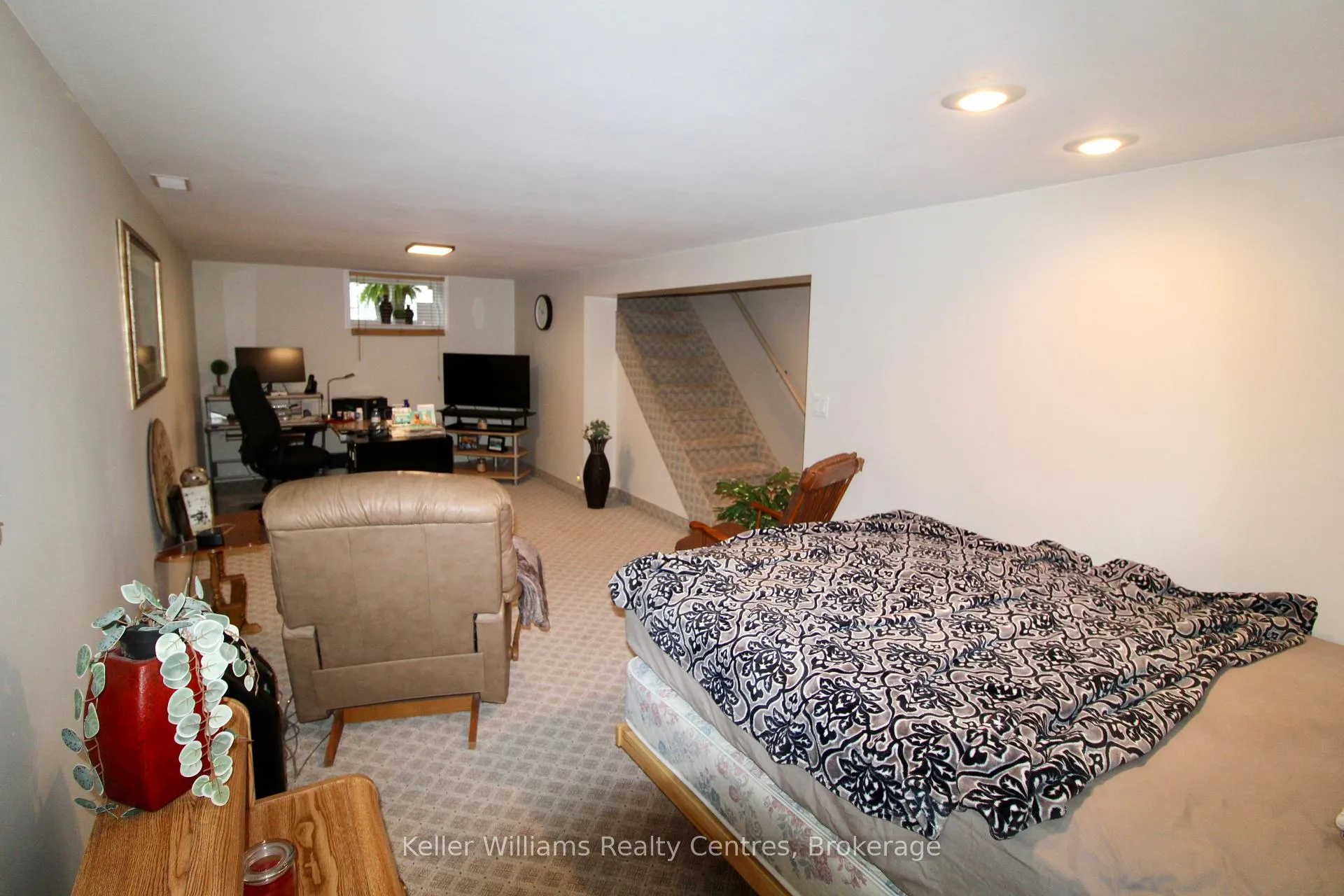 Photo 21 of 587 11th Street, Hanover — HOMEH