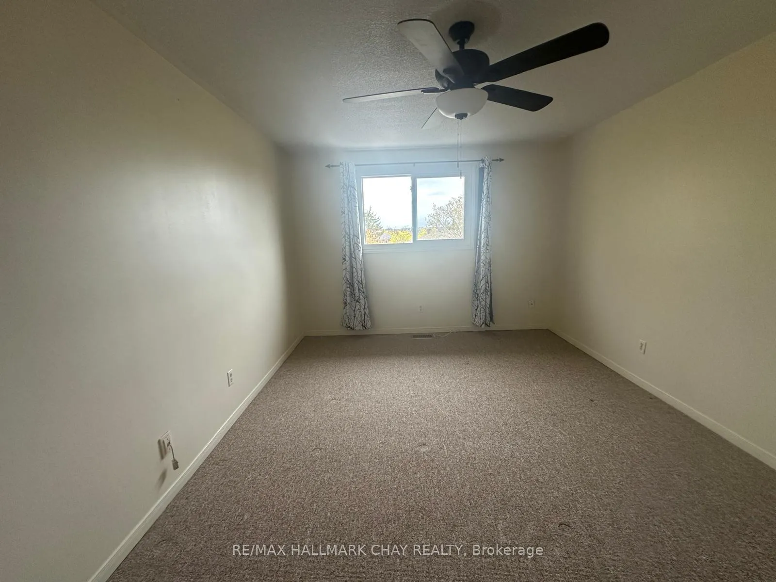 Photo 14 of UPPER - 16 Cuthbert Street, Barrie, Ardagh — HOMEH