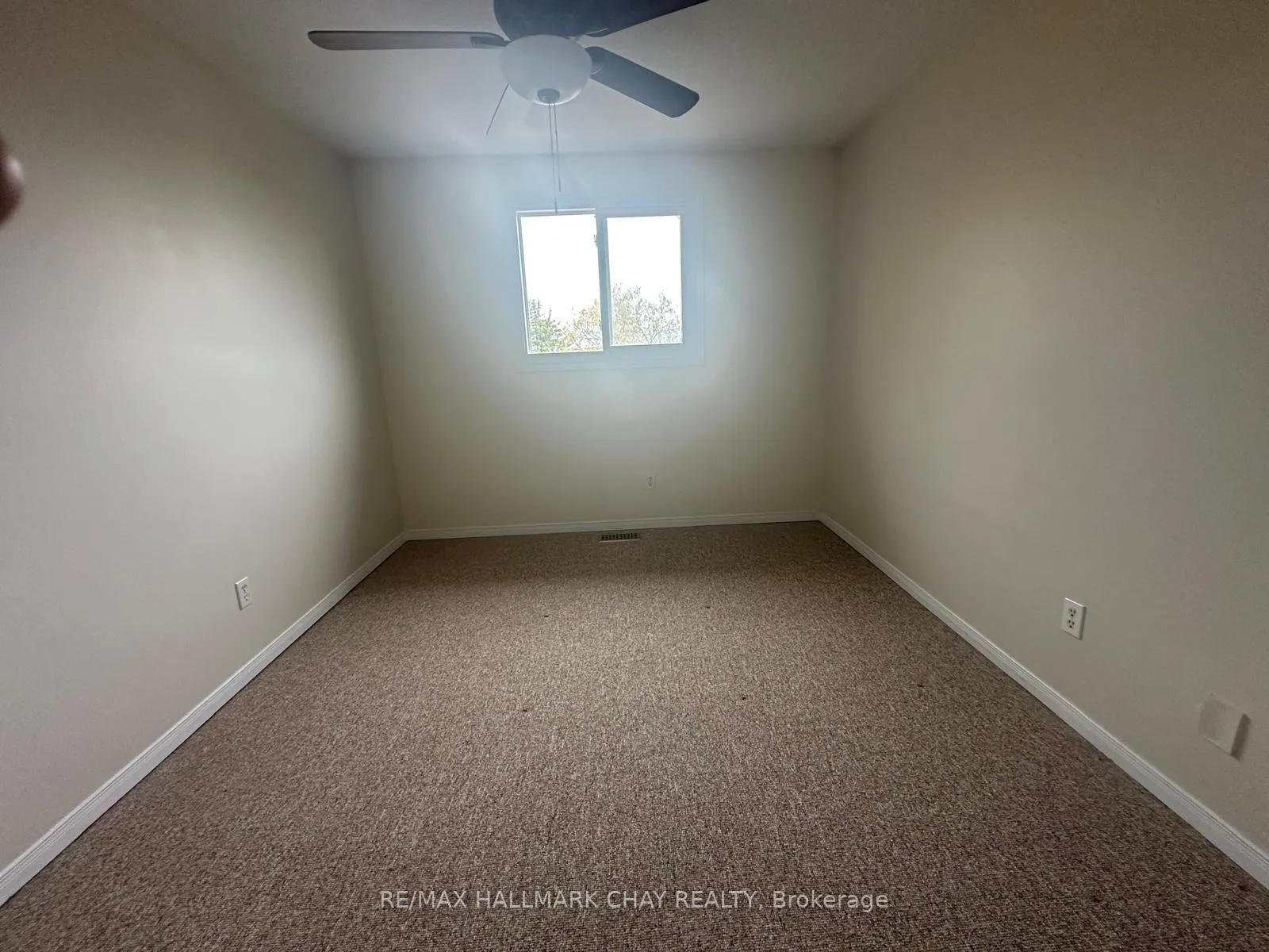 Photo 16 of UPPER - 16 Cuthbert Street, Barrie, Ardagh — HOMEH