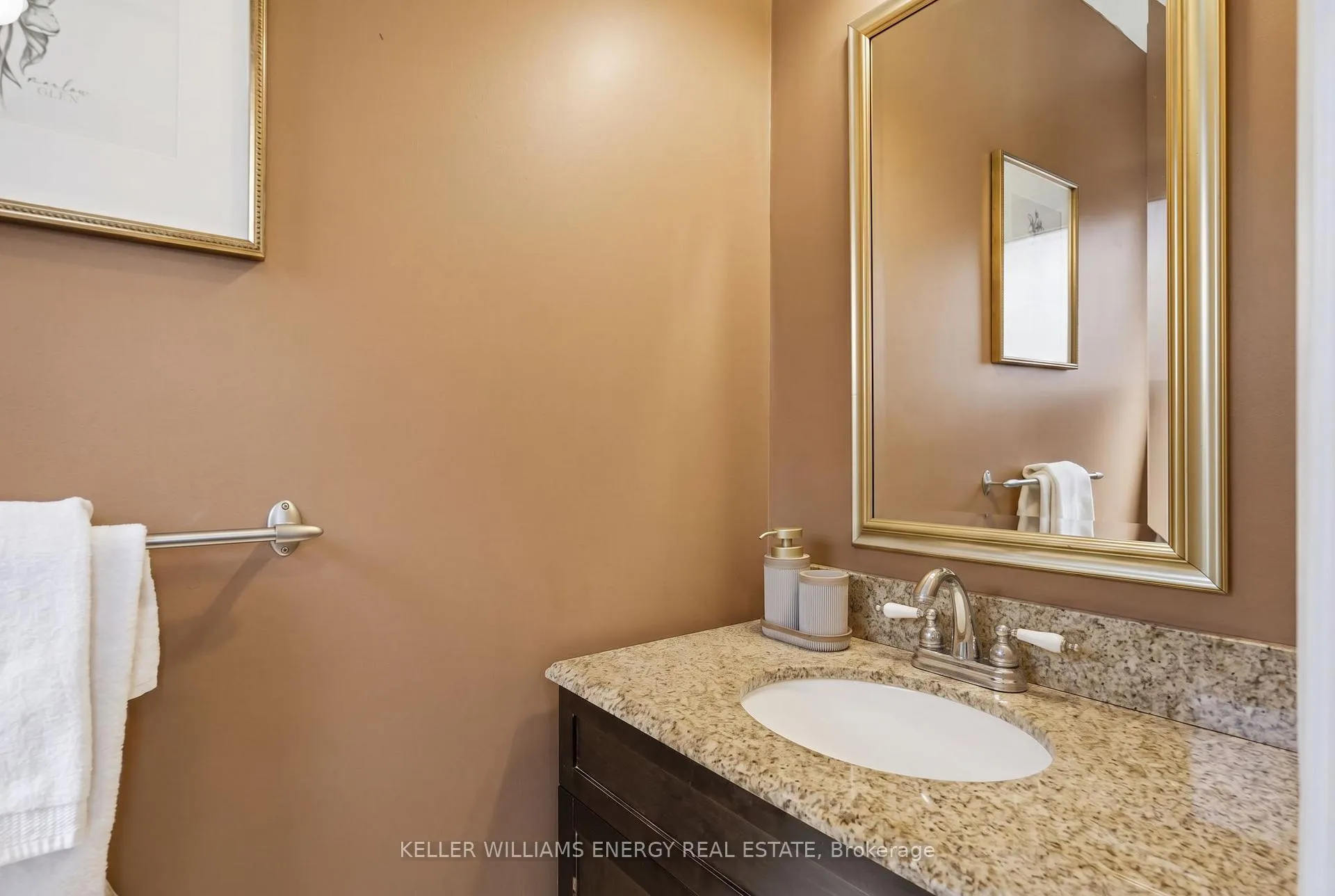 Photo 12 of 132 Castlebar Crescent, Oshawa, Vanier — HOMEH