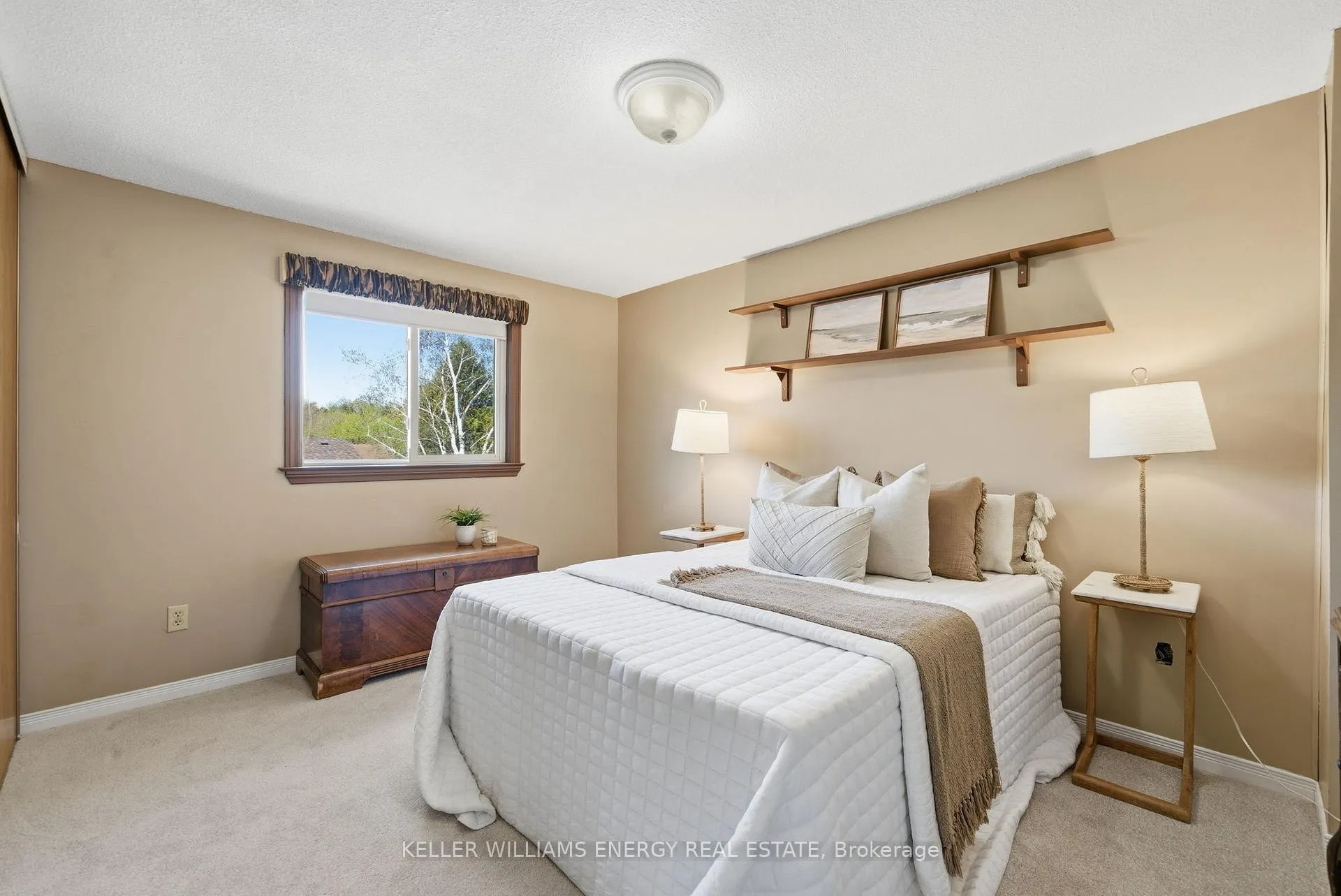 Photo 16 of 132 Castlebar Crescent, Oshawa, Vanier — HOMEH