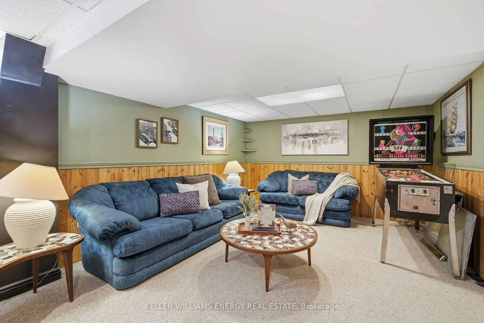 Photo 18 of 132 Castlebar Crescent, Oshawa, Vanier — HOMEH