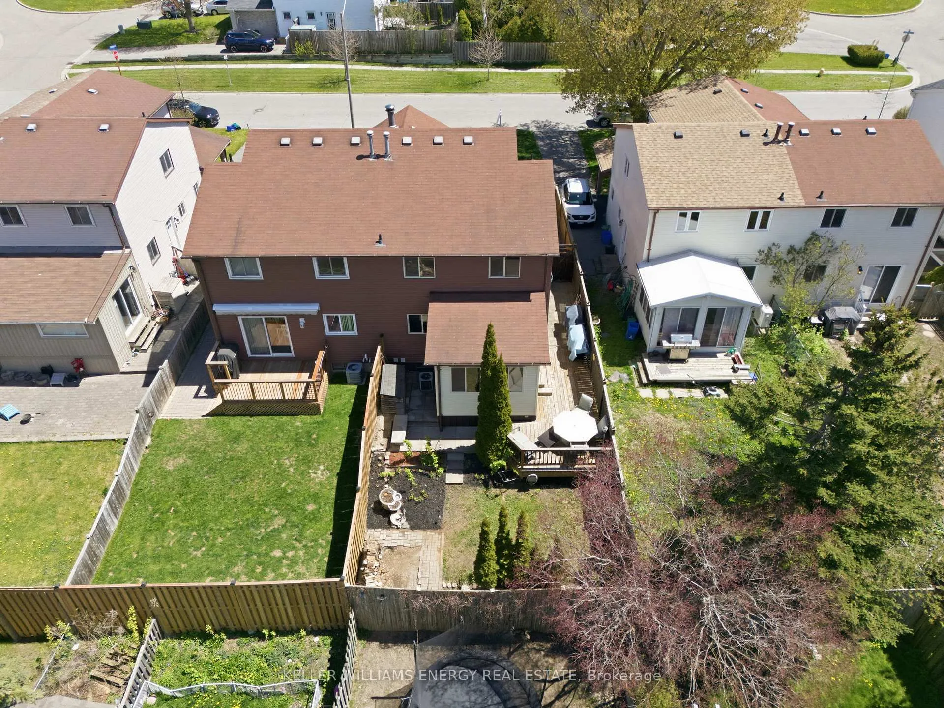 Photo 21 of 132 Castlebar Crescent, Oshawa, Vanier — HOMEH