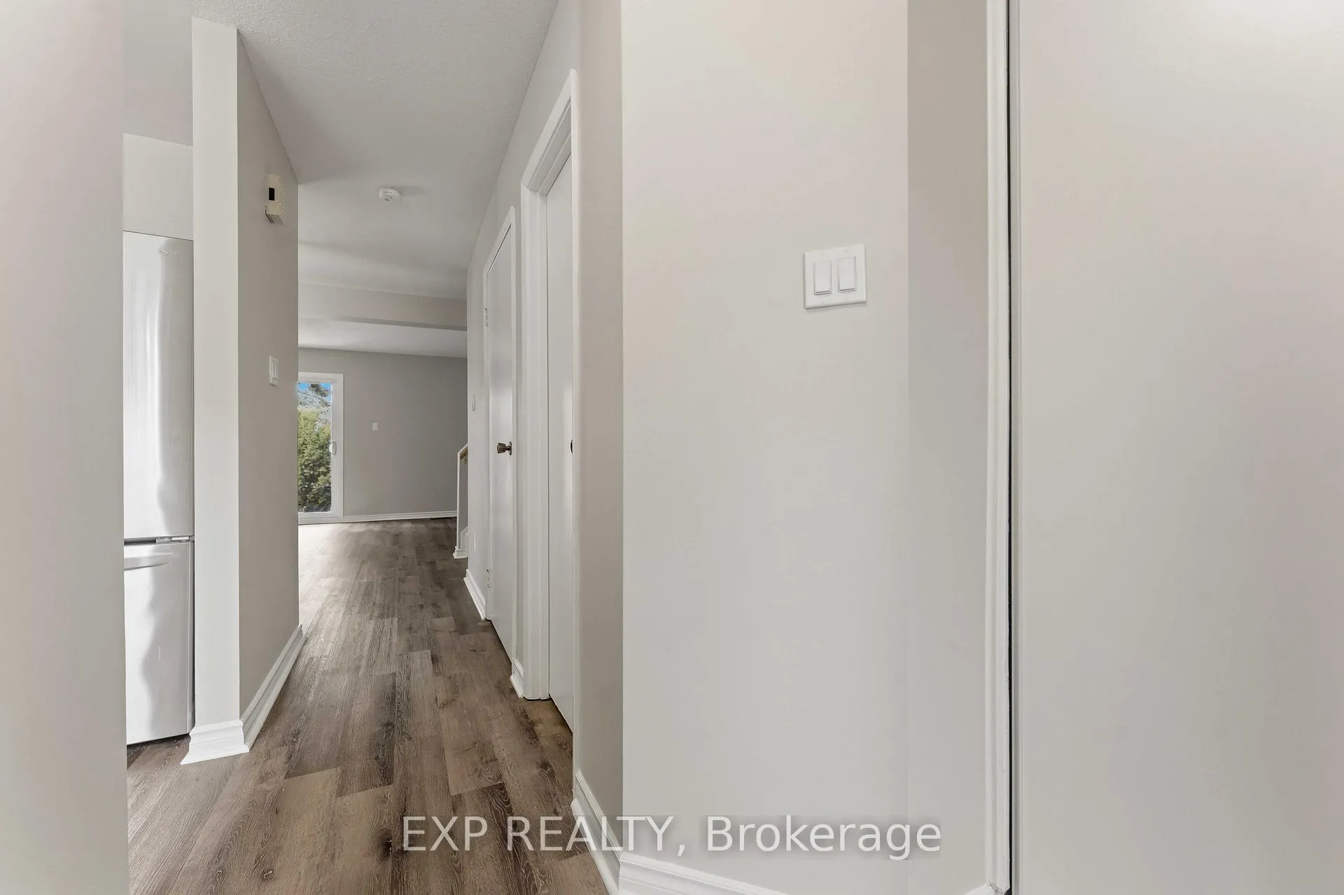 Photo 3 of Unit 25, 2659 Pimlico Crescent, Ottawa, Emerald Woods/Sawmill Creek — HOMEH