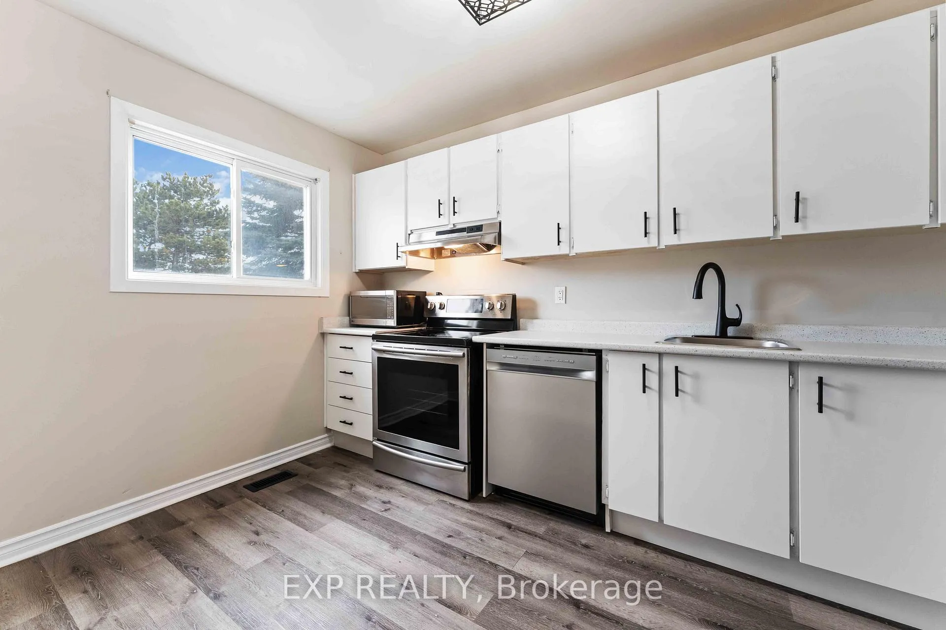 Photo 12 of Unit 25, 2659 Pimlico Crescent, Ottawa, Emerald Woods/Sawmill Creek — HOMEH