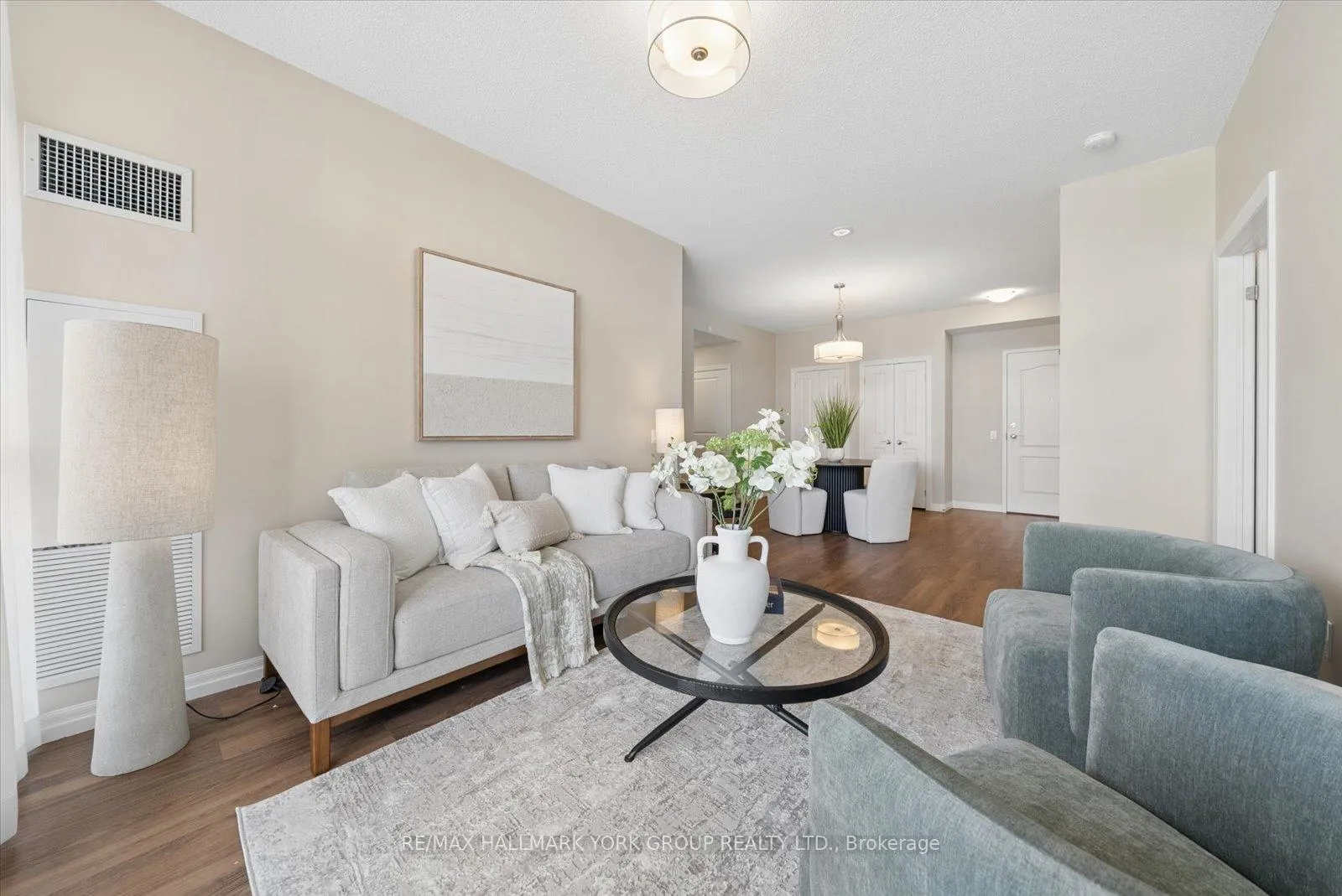 Photo 13 of Unit 402, 460 William Graham Drive, Aurora, Rural Aurora — HOMEH