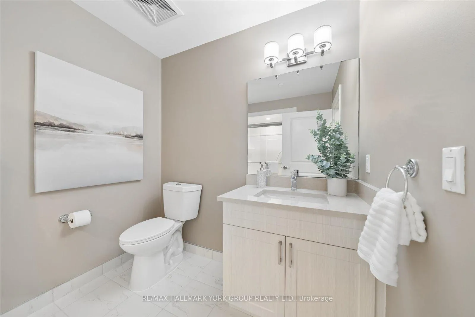 Photo 19 of Unit 402, 460 William Graham Drive, Aurora, Rural Aurora — HOMEH