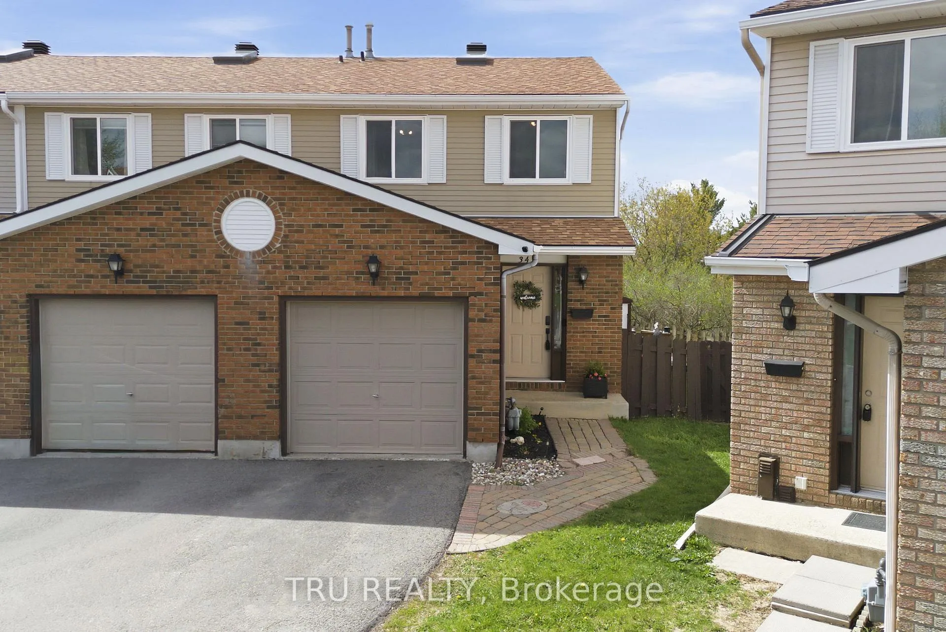 Front of Unit 18, 343 Monica Crescent