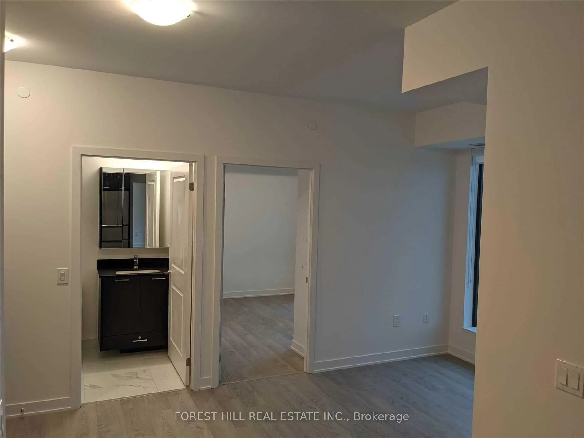 Photo 3 of Unit 503, 120 Eagle Rock Way, Vaughan, Rural Vaughan — HOMEH