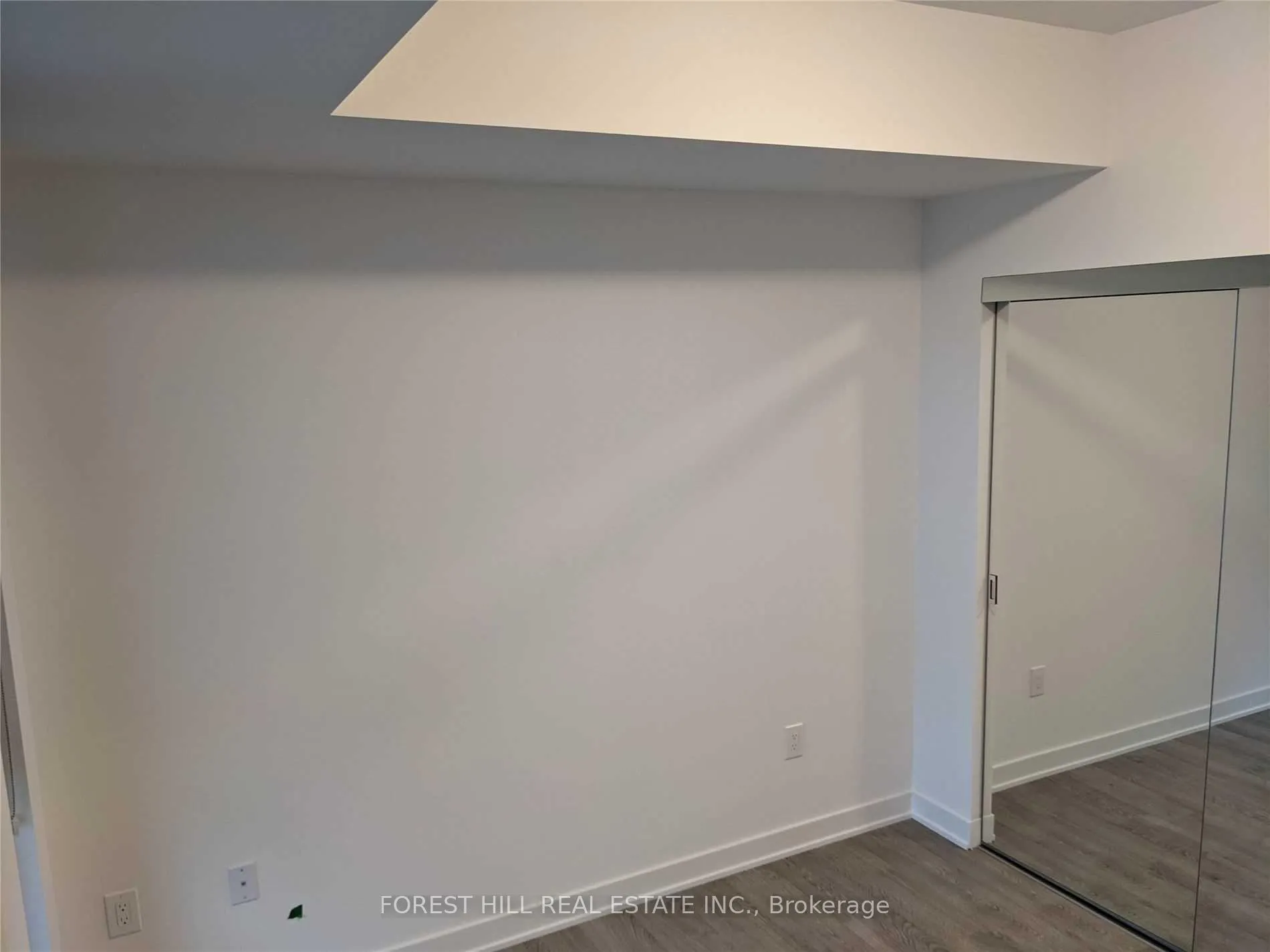 Photo 6 of Unit 503, 120 Eagle Rock Way, Vaughan, Rural Vaughan — HOMEH