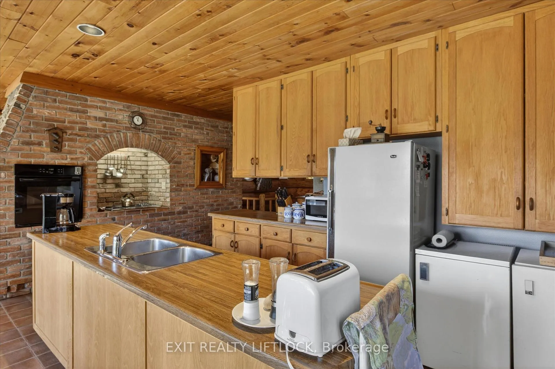 Photo 7 of 720 County Rd 507, Trent Lakes — HOMEH