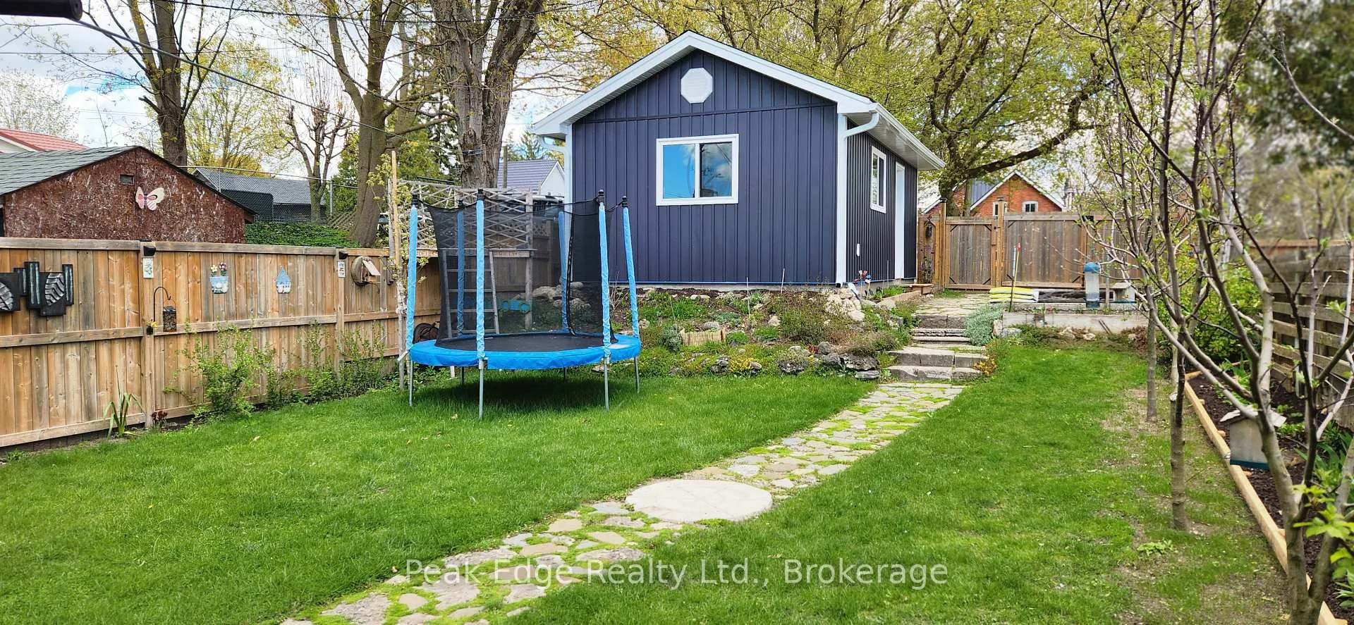 Photo 29 of 151 Garafraxa Street S, West Grey — HOMEH