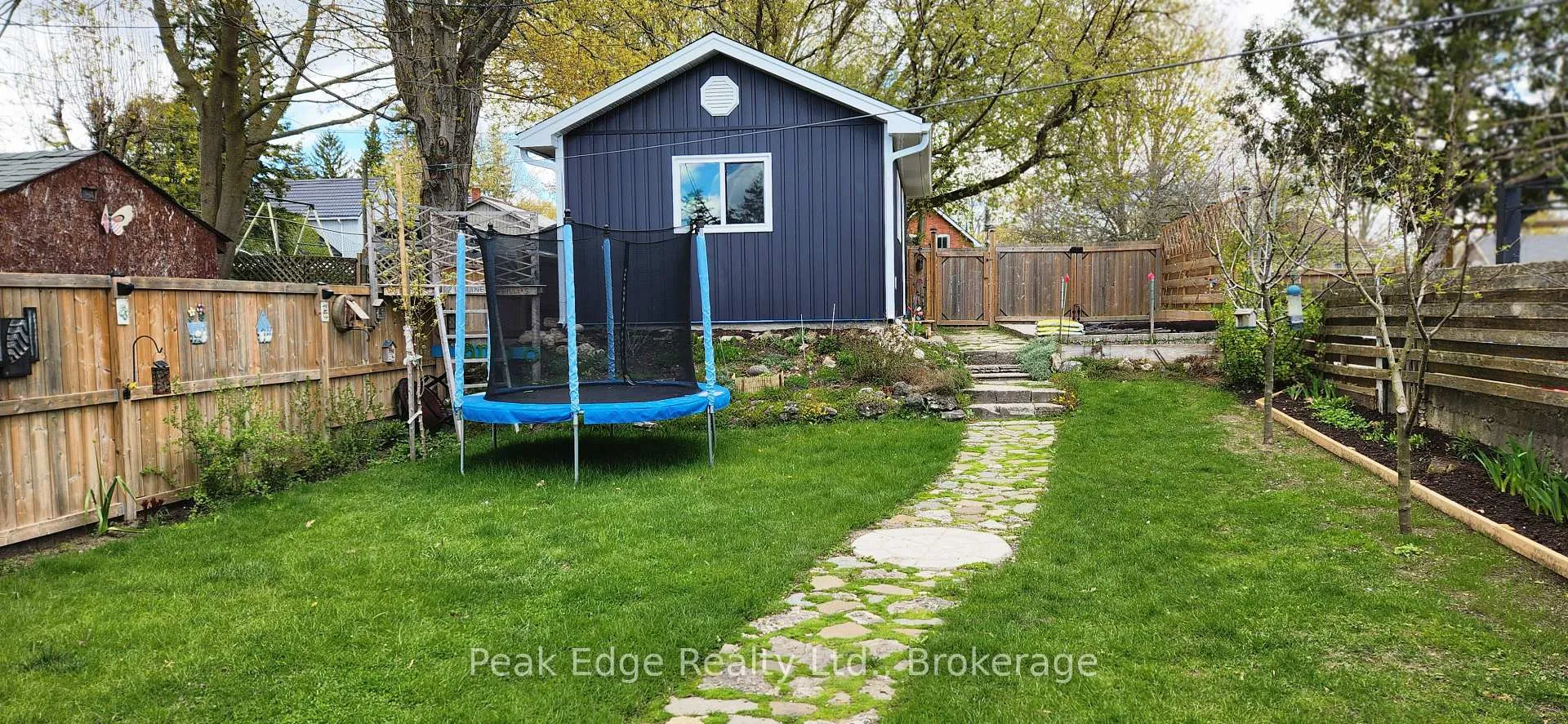 Photo 31 of 151 Garafraxa Street S, West Grey — HOMEH