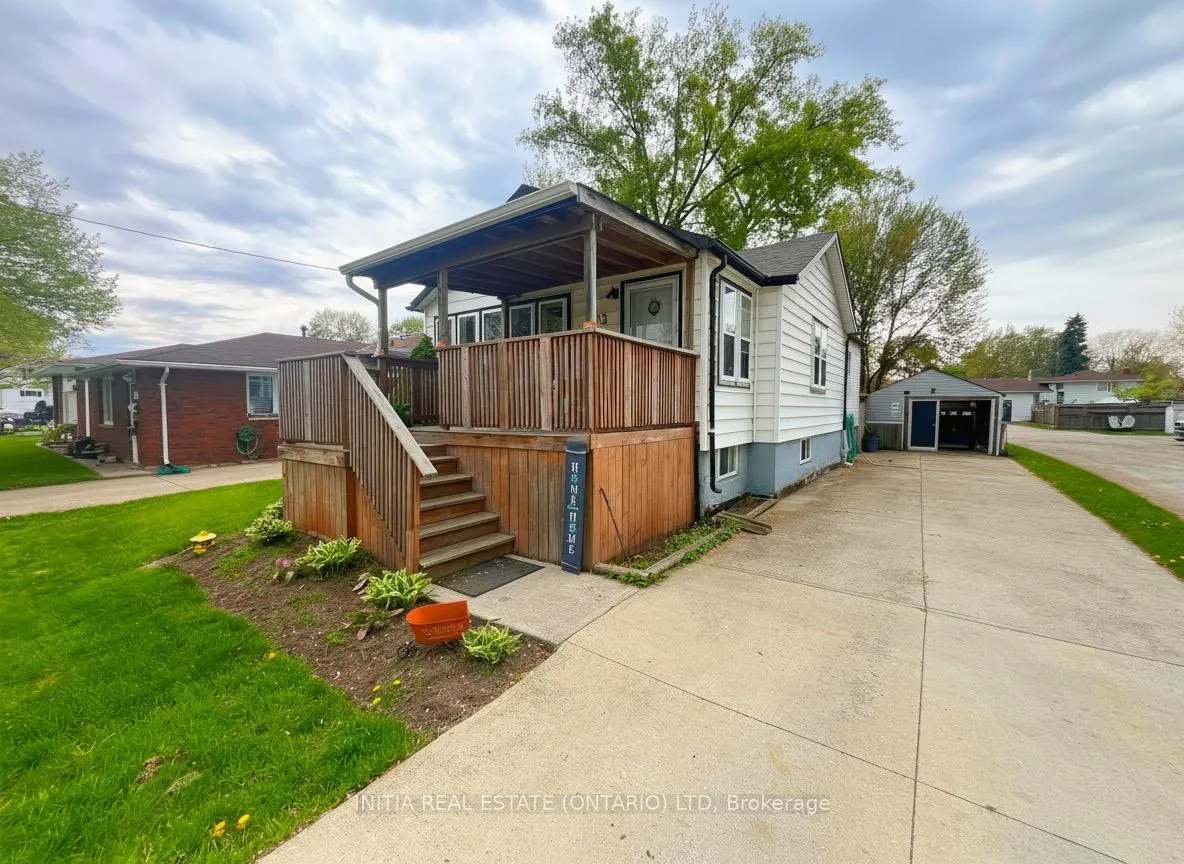 Photo 3 of 993 Murphy Road W, Sarnia — HOMEH