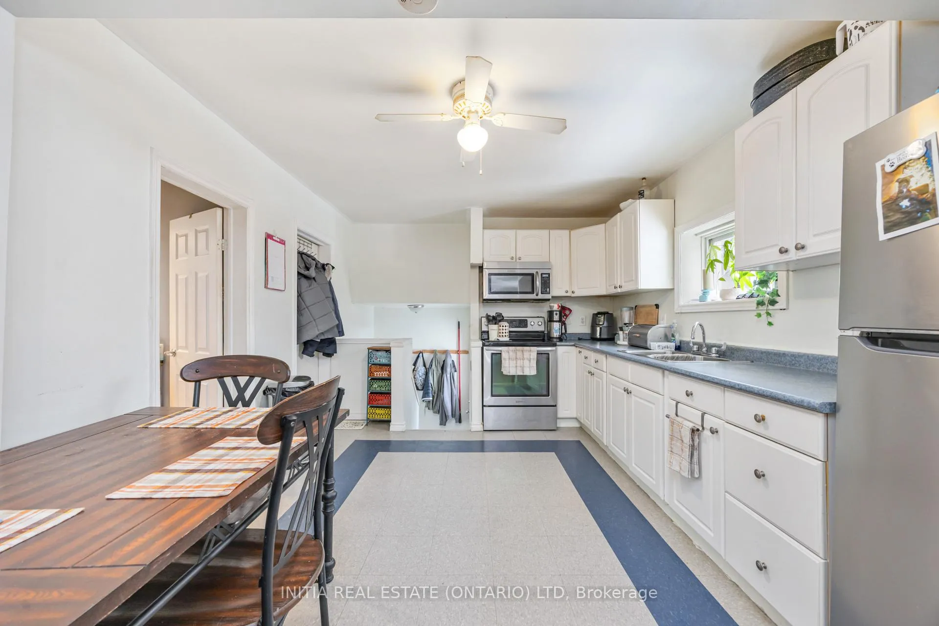 Photo 11 of 993 Murphy Road W, Sarnia — HOMEH