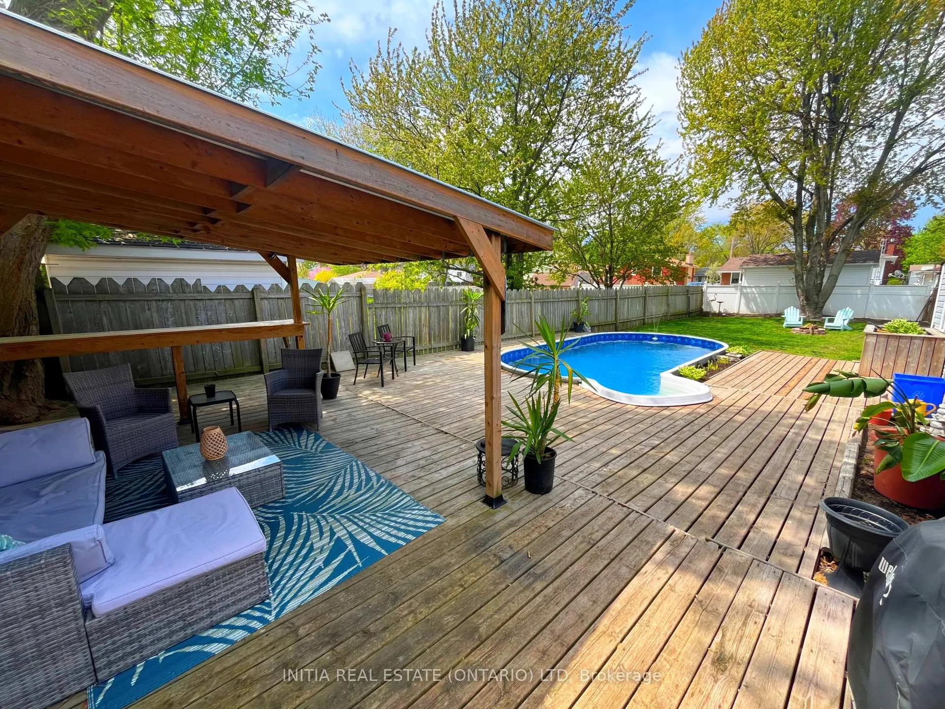 Photo 16 of 993 Murphy Road W, Sarnia — HOMEH