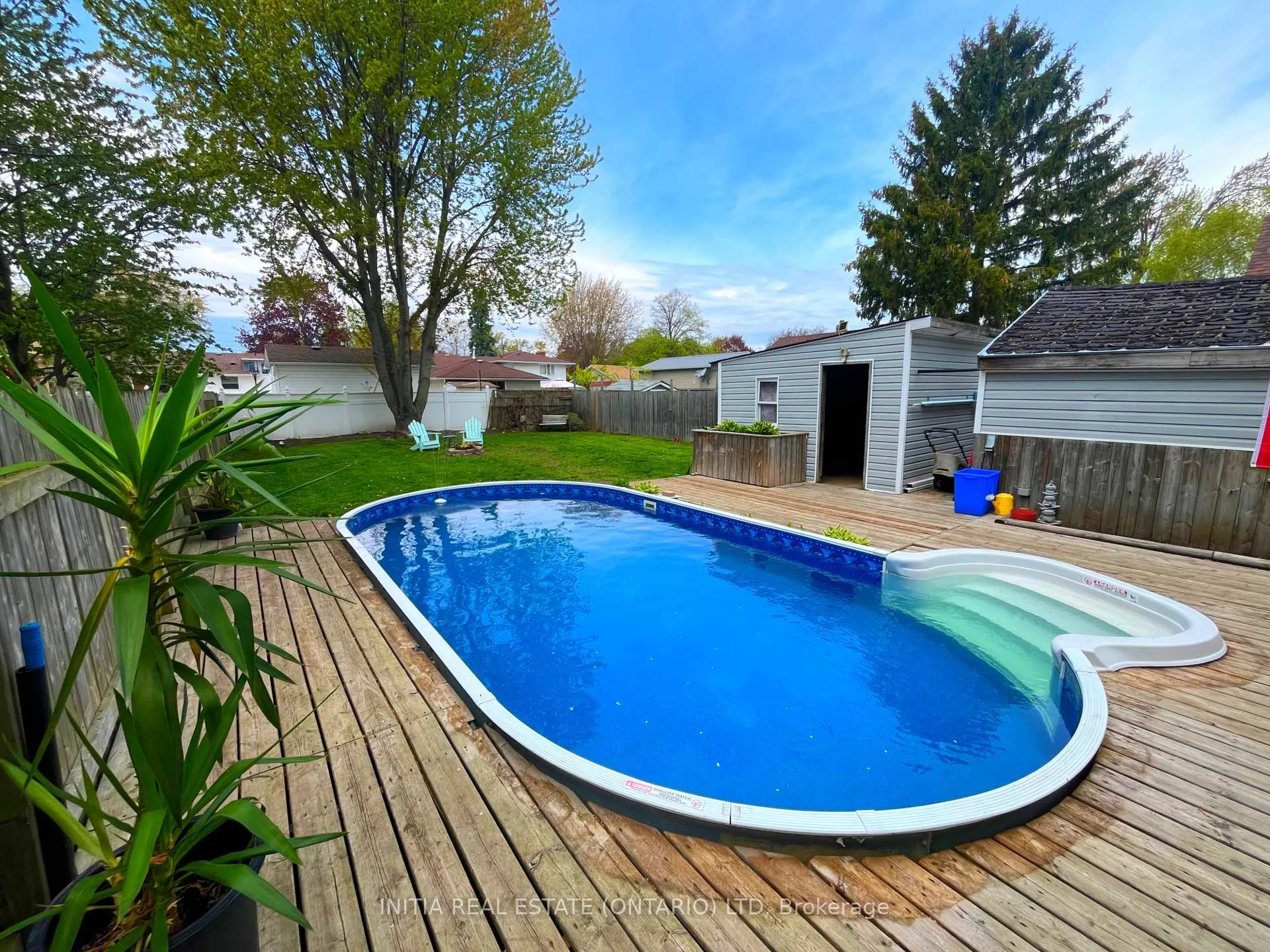Photo 18 of 993 Murphy Road W, Sarnia — HOMEH