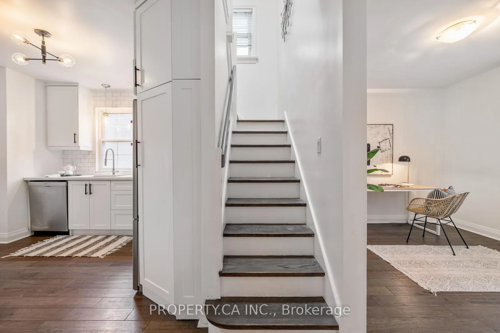 Photo 16 of 29 Oakfield Drive, Etobicoke, Stonegate-Queensway — HOMEH