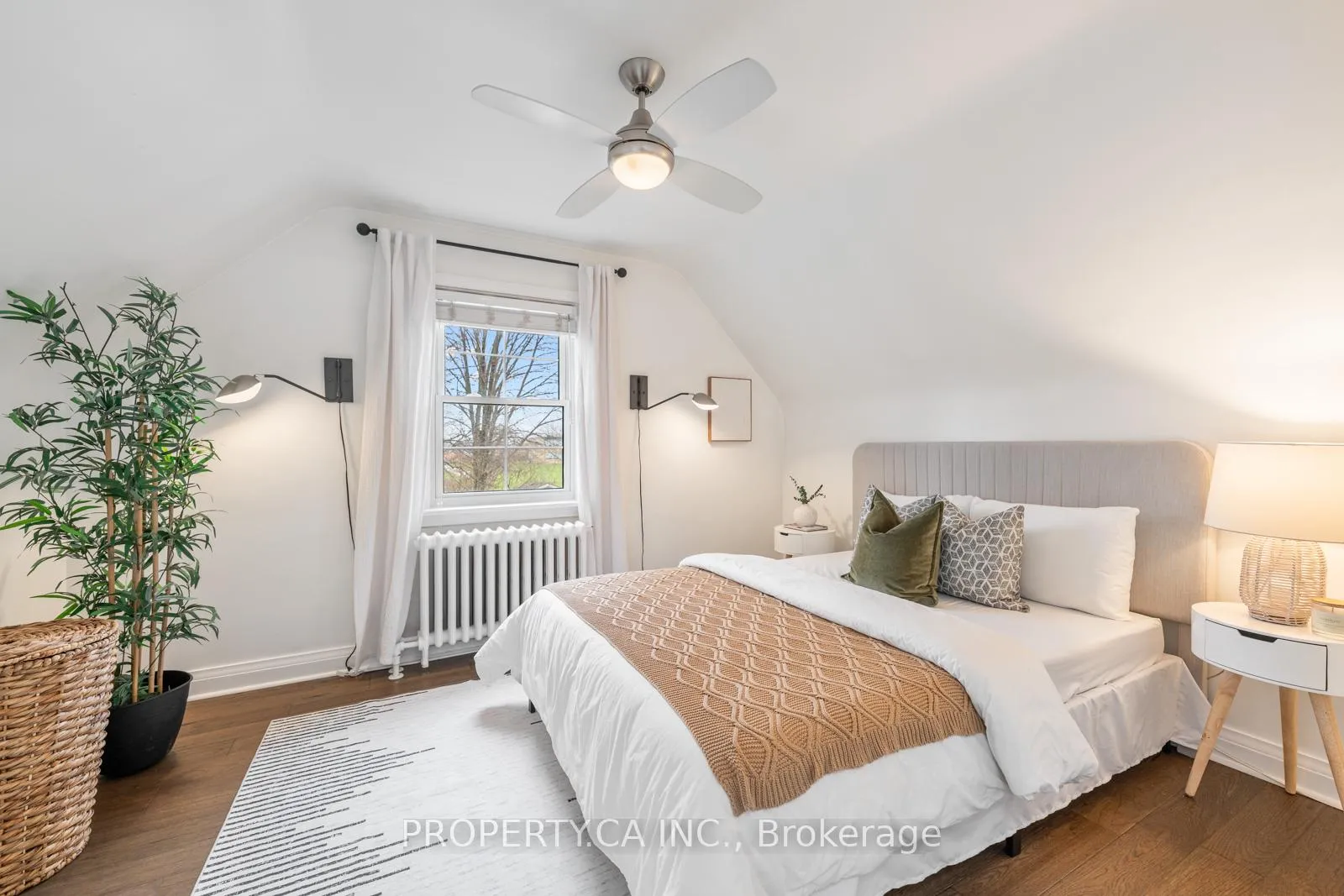 Photo 22 of 29 Oakfield Drive, Etobicoke, Stonegate-Queensway — HOMEH