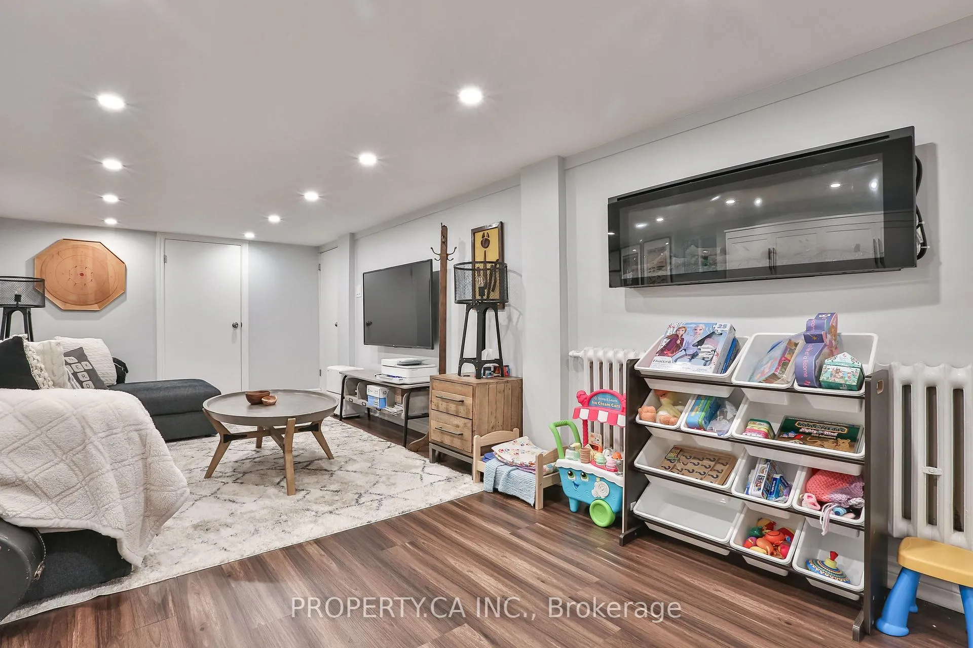 Photo 26 of 29 Oakfield Drive, Etobicoke, Stonegate-Queensway — HOMEH