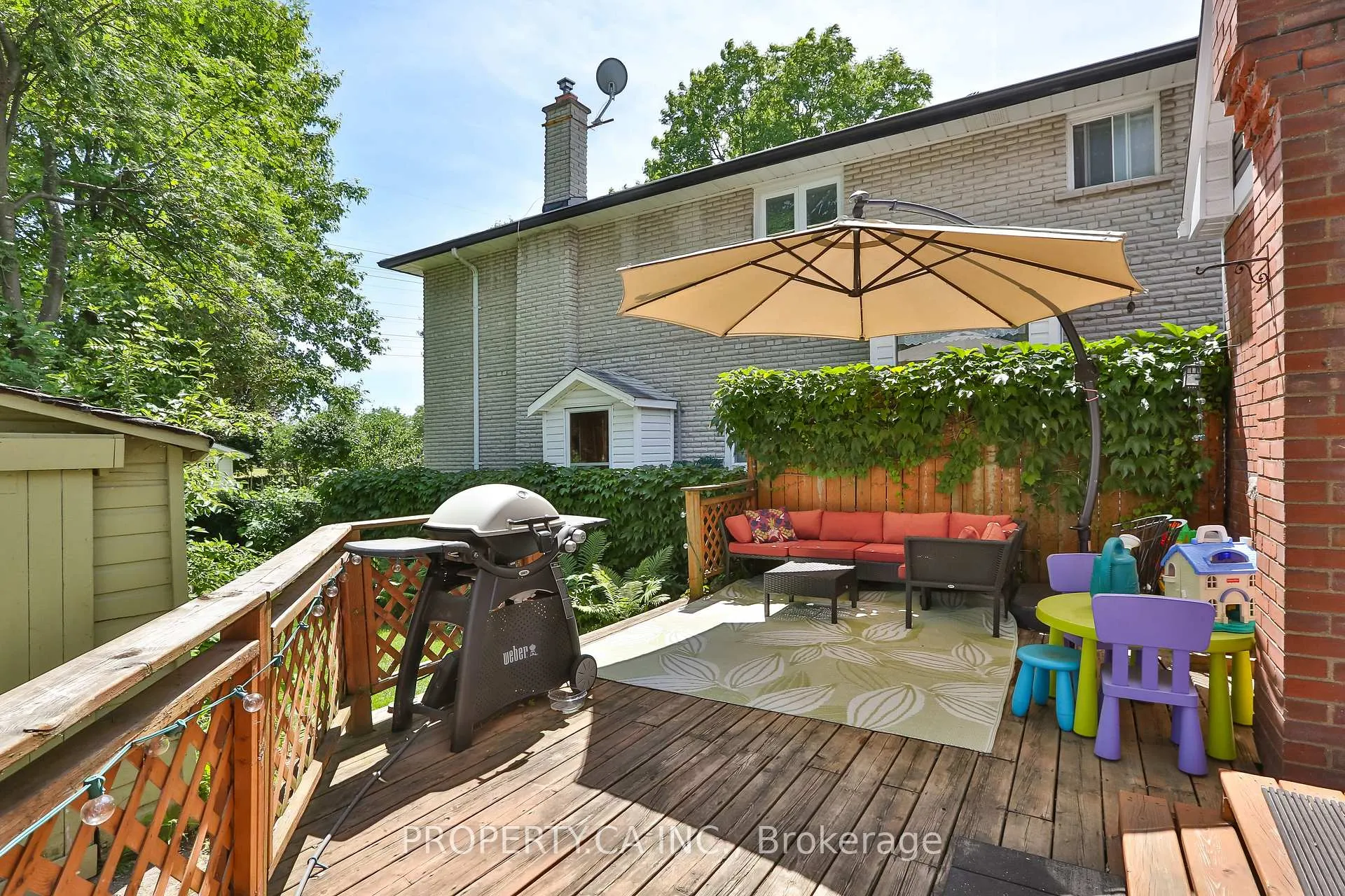Photo 30 of 29 Oakfield Drive, Etobicoke, Stonegate-Queensway — HOMEH