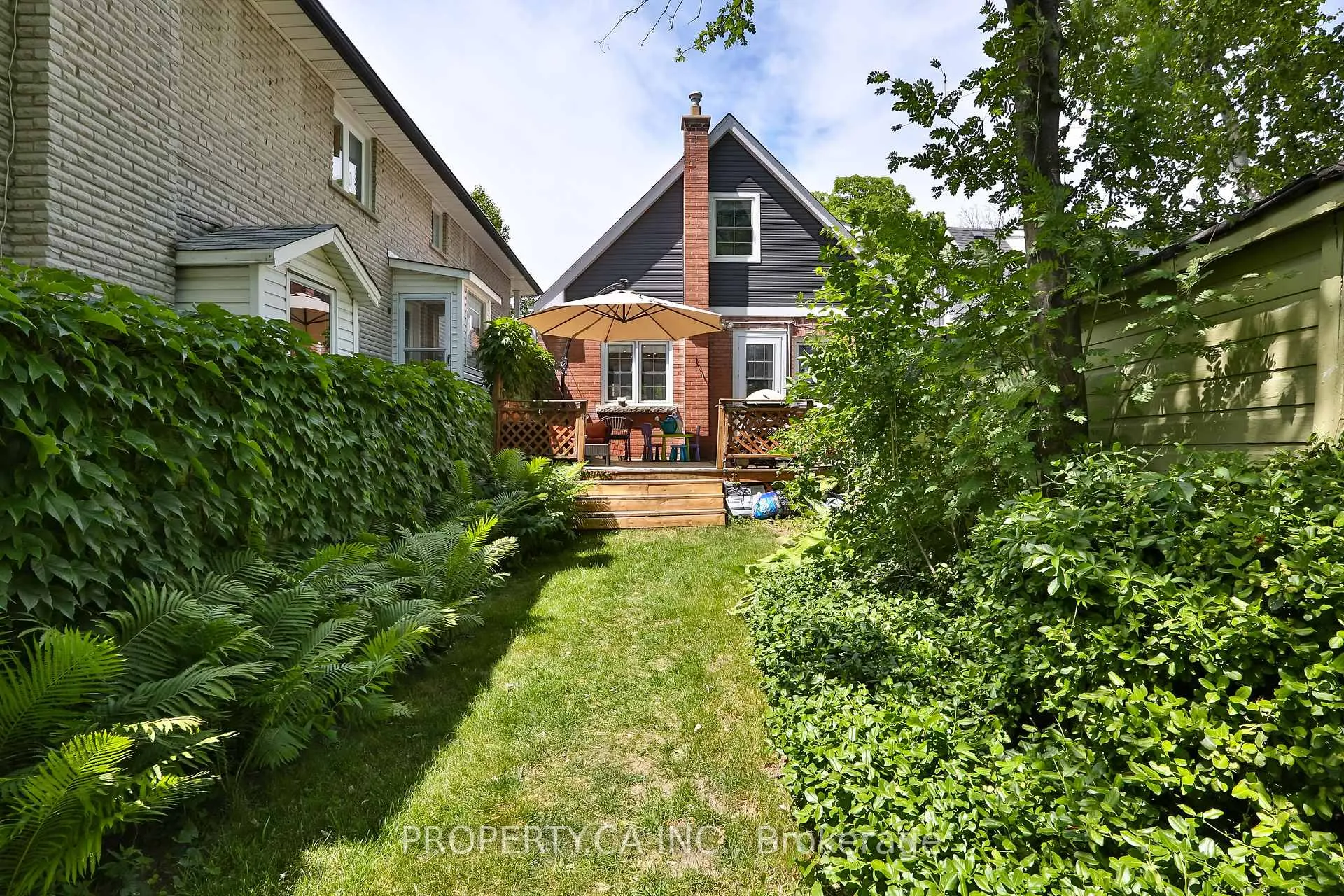 Photo 32 of 29 Oakfield Drive, Etobicoke, Stonegate-Queensway — HOMEH
