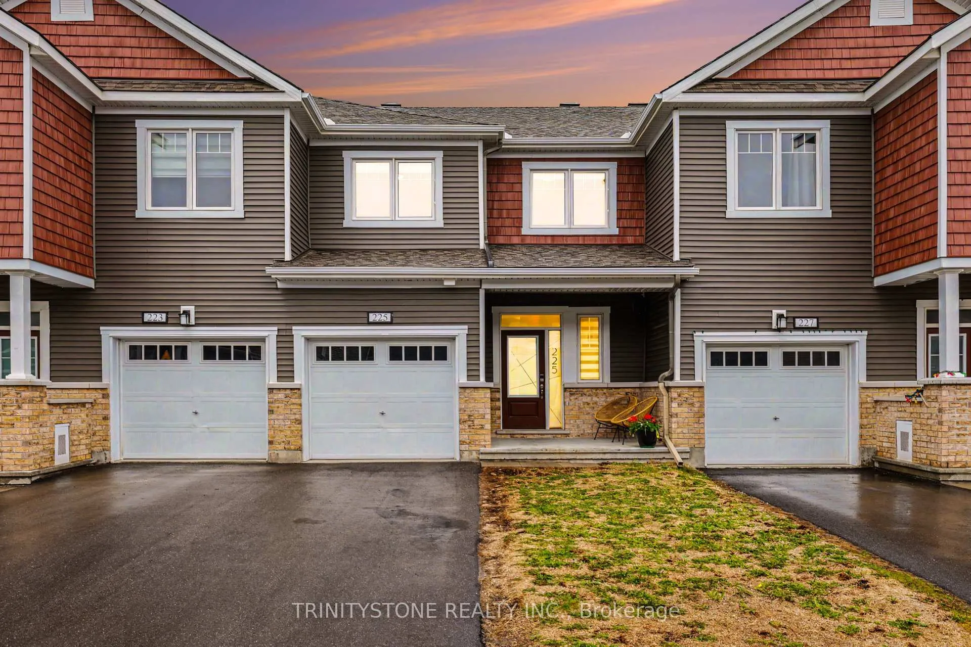 Front of 225 Billrian Crescent