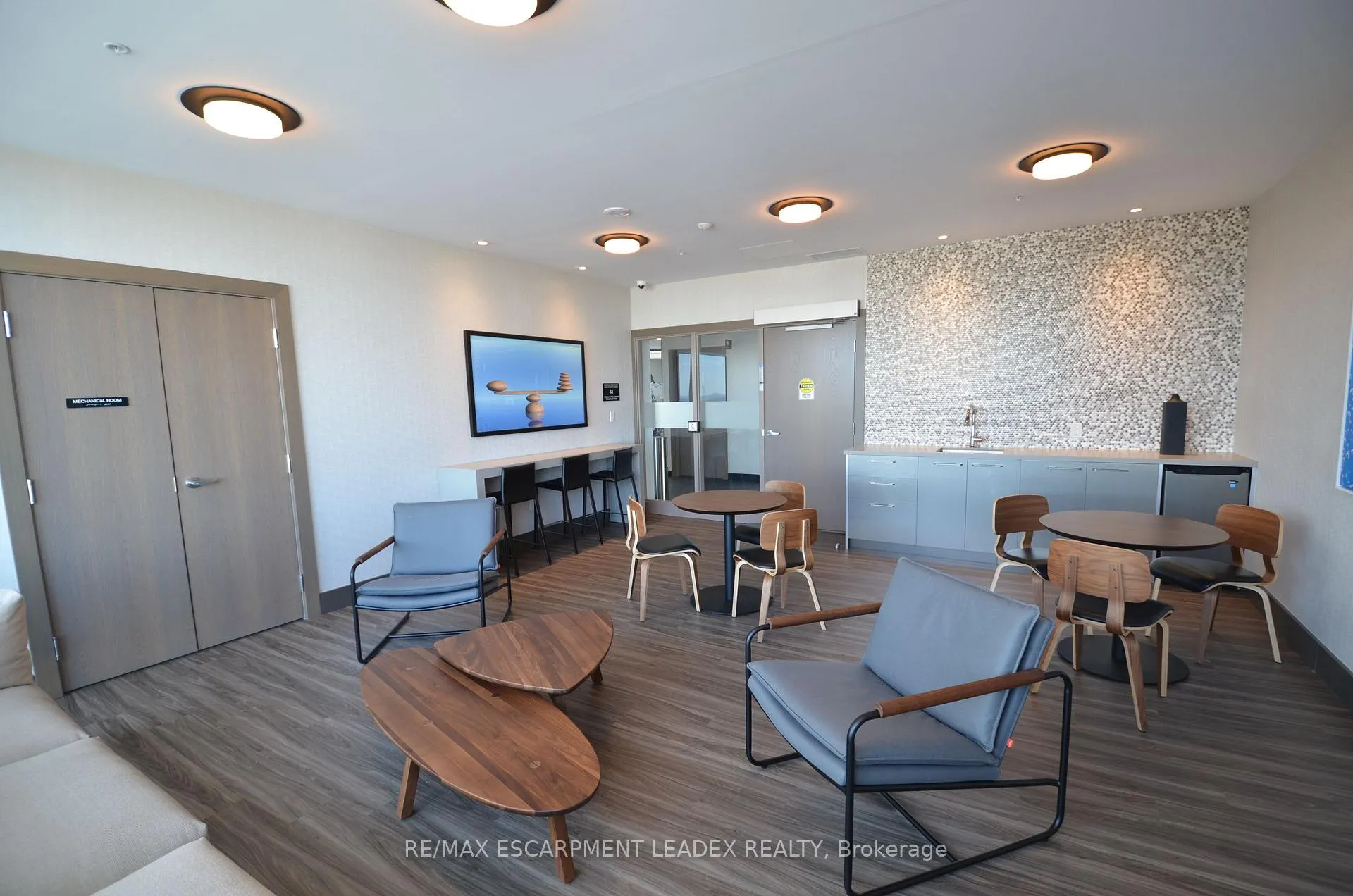 Photo 24 of Unit 1808, 75 James Street N, Hamilton, Corktown — HOMEH