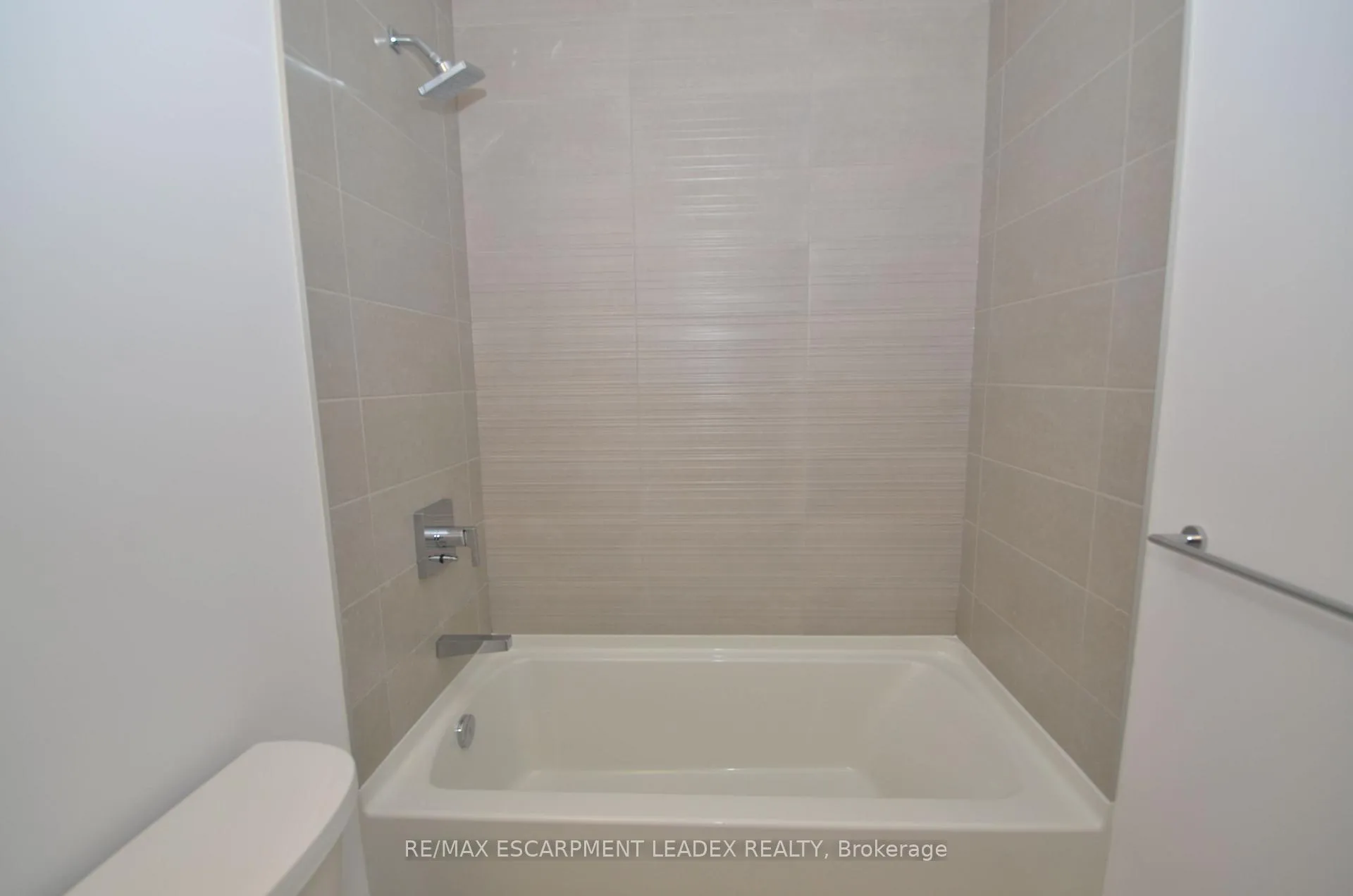 Photo 31 of Unit 1808, 75 James Street N, Hamilton, Corktown — HOMEH