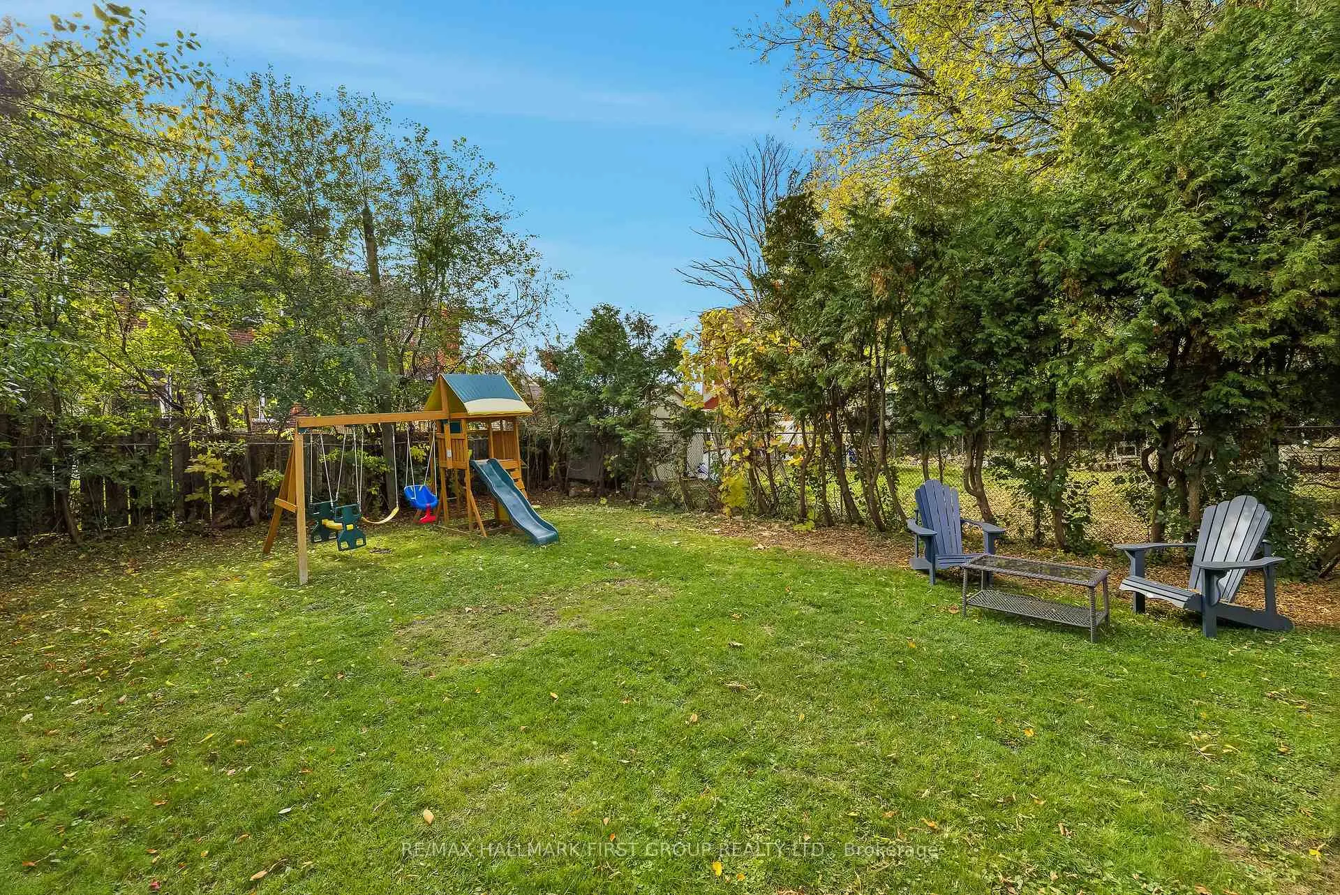 Photo 31 of 325 Elgin Street W, Oshawa, McLaughlin — HOMEH