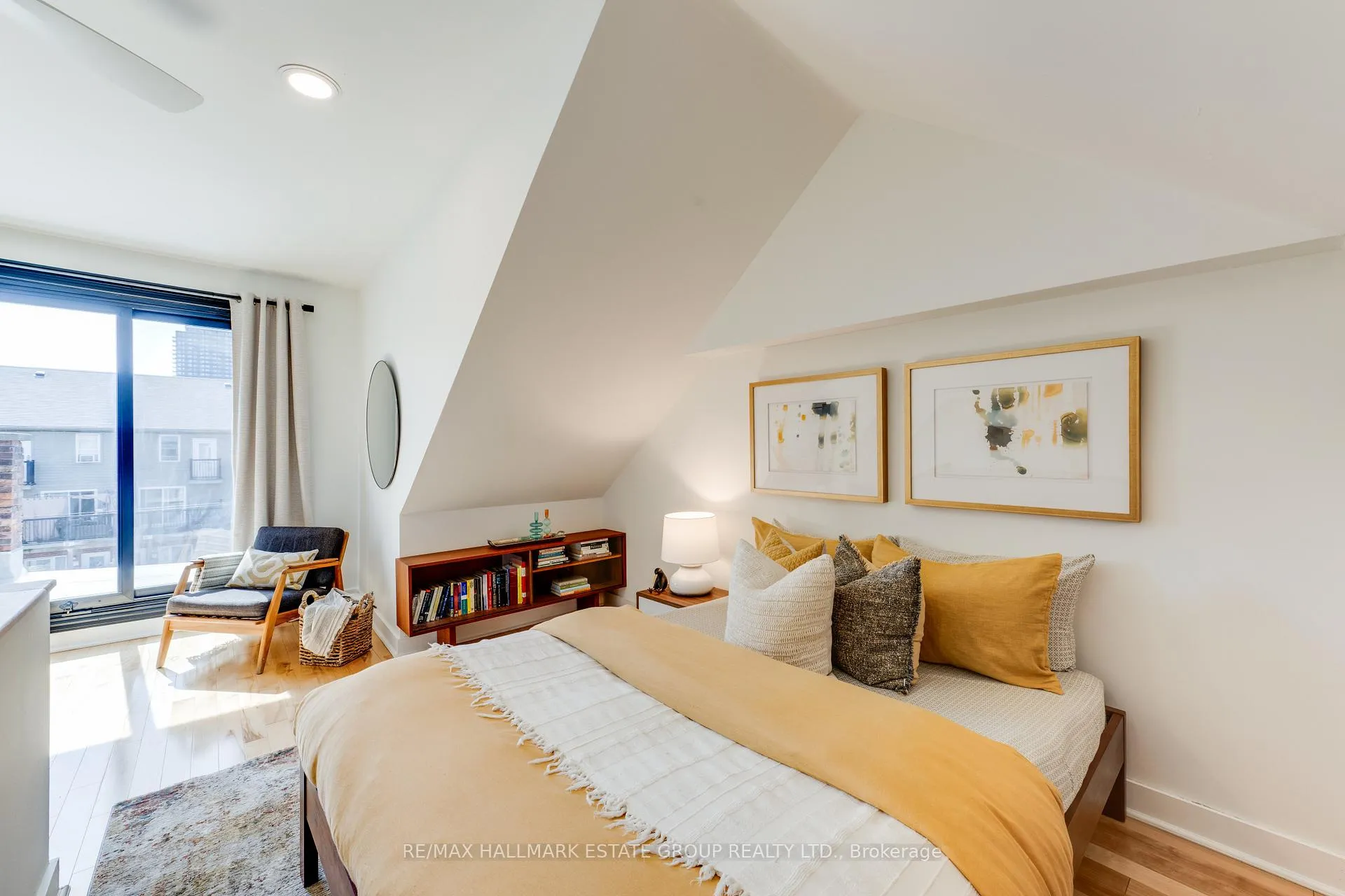 Photo 37 of 92 Hamilton Street, Toronto, South Riverdale — HOMEH