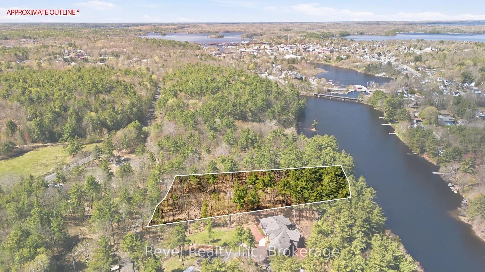 Photo 1 of 88 Louisa Street, Parry Sound — HOMEH