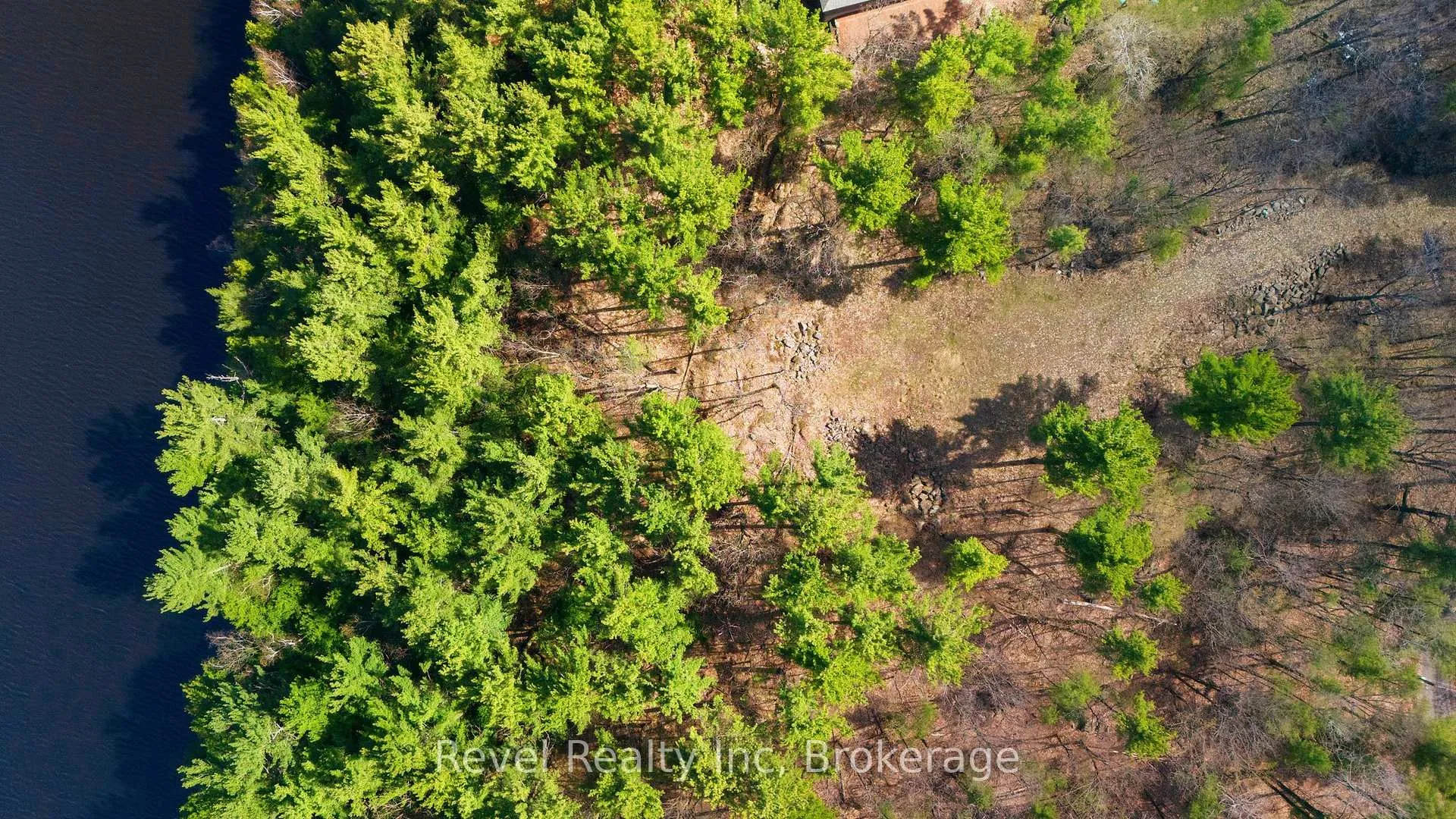 Photo 2 of 88 Louisa Street, Parry Sound — HOMEH