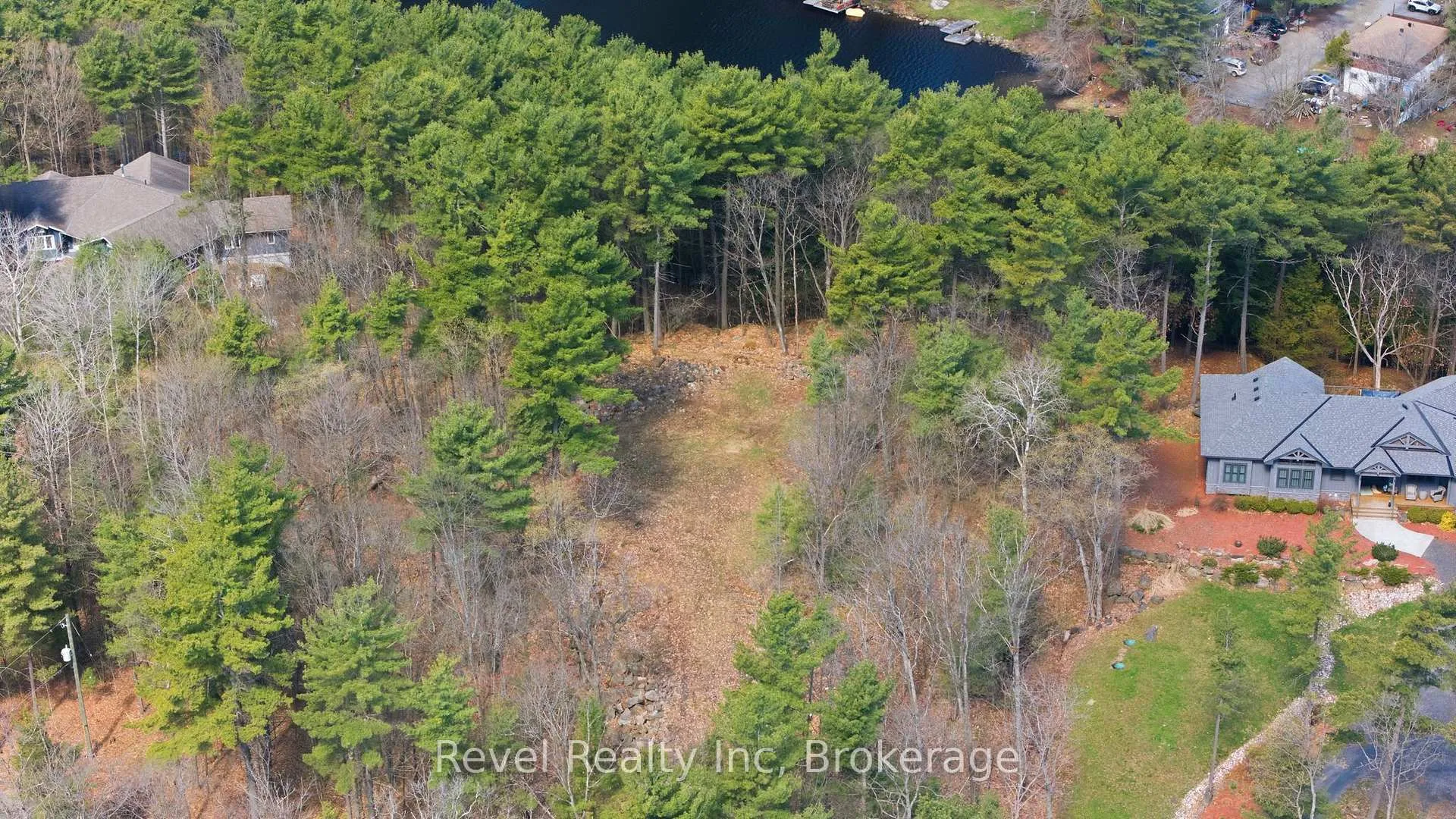 Photo 3 of 88 Louisa Street, Parry Sound — HOMEH