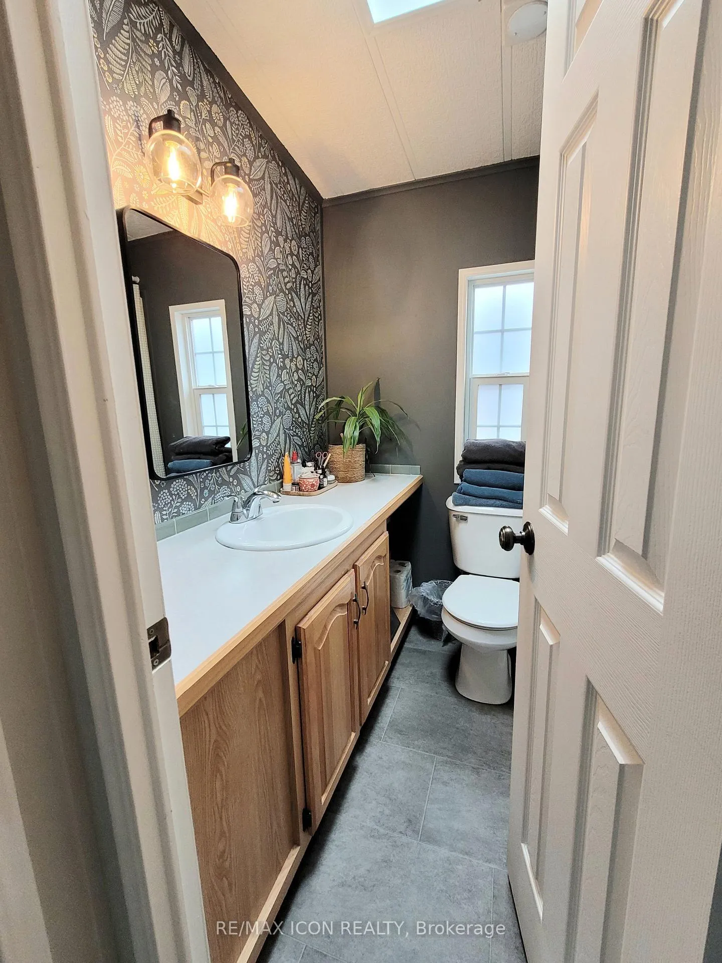 Photo 6 of Unit 24 Rowan Rd, 77307 Bluewater Highway, Bluewater, Bayfield — HOMEH