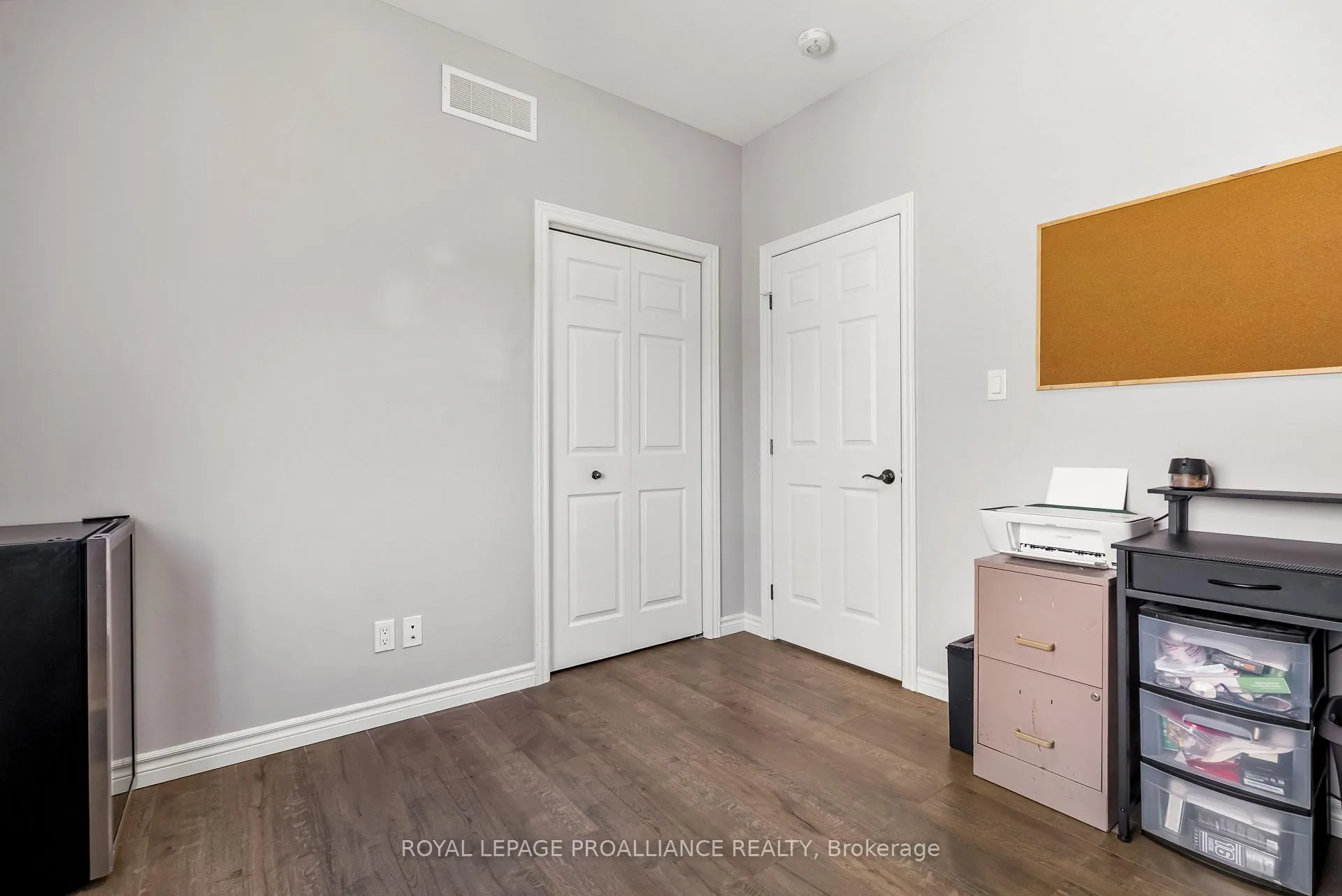 Photo 20 of 33 Redwood Drive, Belleville, Thurlow Ward — HOMEH