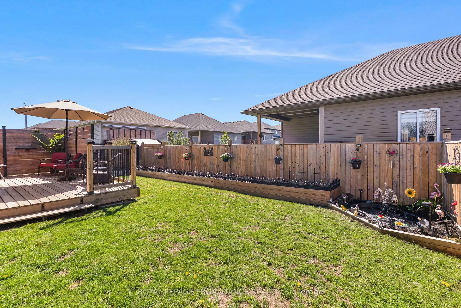 Photo 37 of 33 Redwood Drive, Belleville, Thurlow Ward — HOMEH