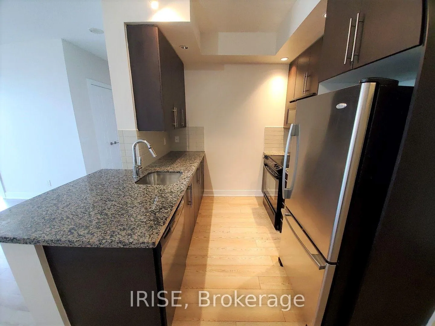 Photo 5 of Unit 1308, 28 Linden Street, Toronto, North St. James Town — HOMEH