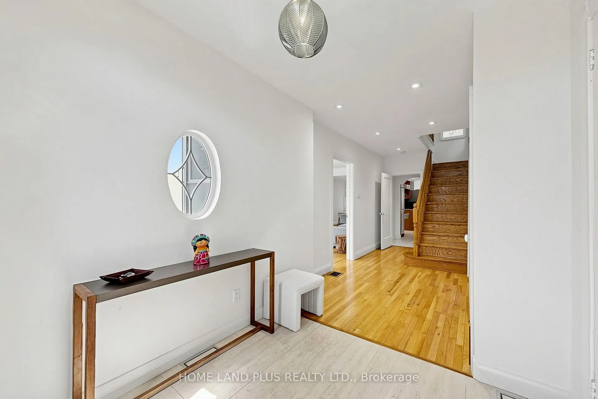 Photo 5 of 154 Brooke Avenue, Toronto, Bedford Park-Nortown — HOMEH