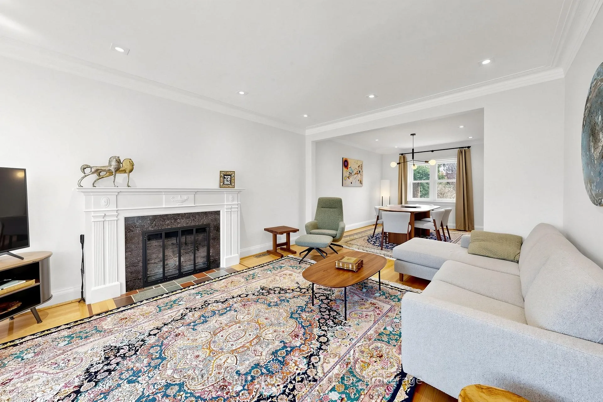 Photo 9 of 154 Brooke Avenue, Toronto, Bedford Park-Nortown — HOMEH