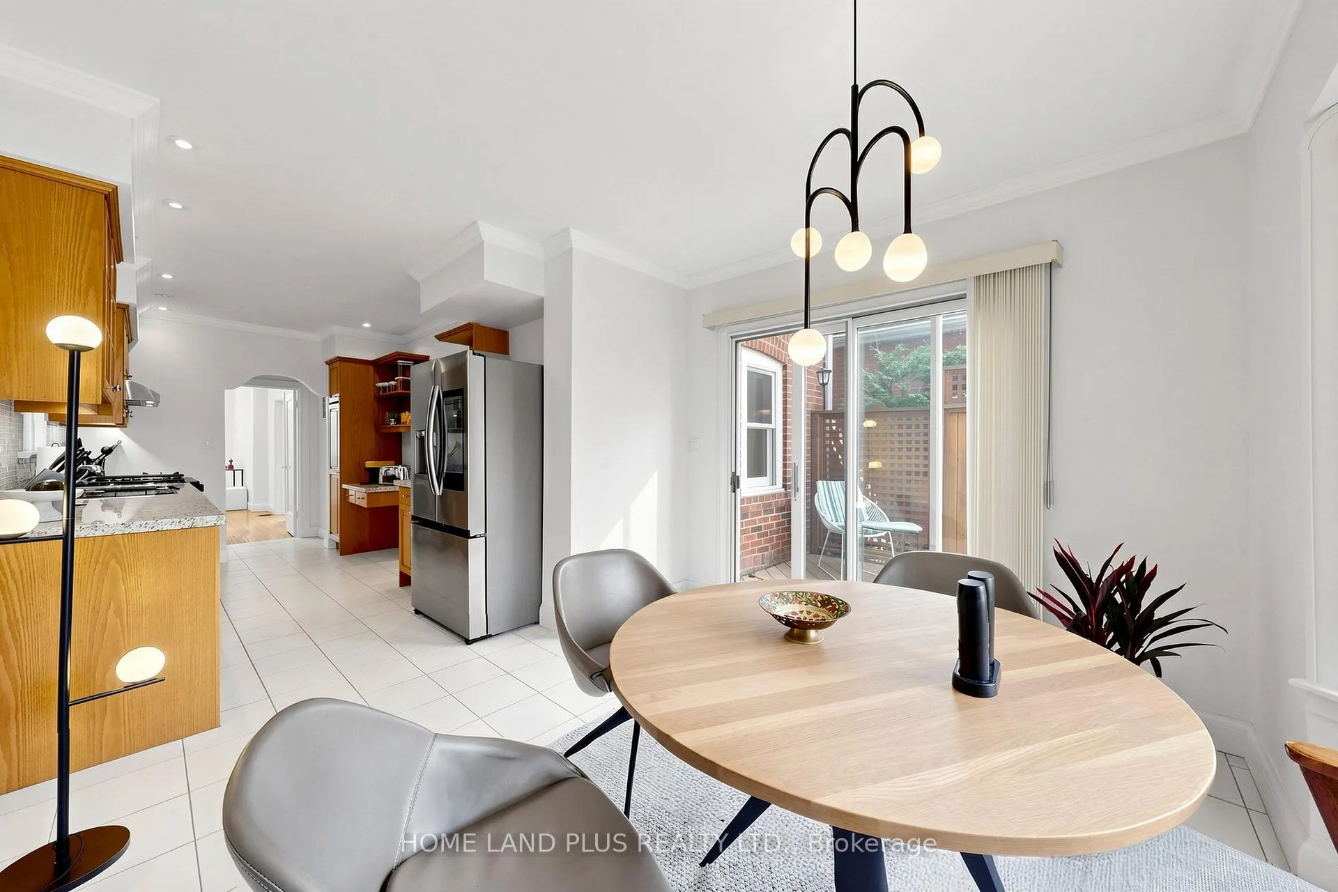 Photo 17 of 154 Brooke Avenue, Toronto, Bedford Park-Nortown — HOMEH
