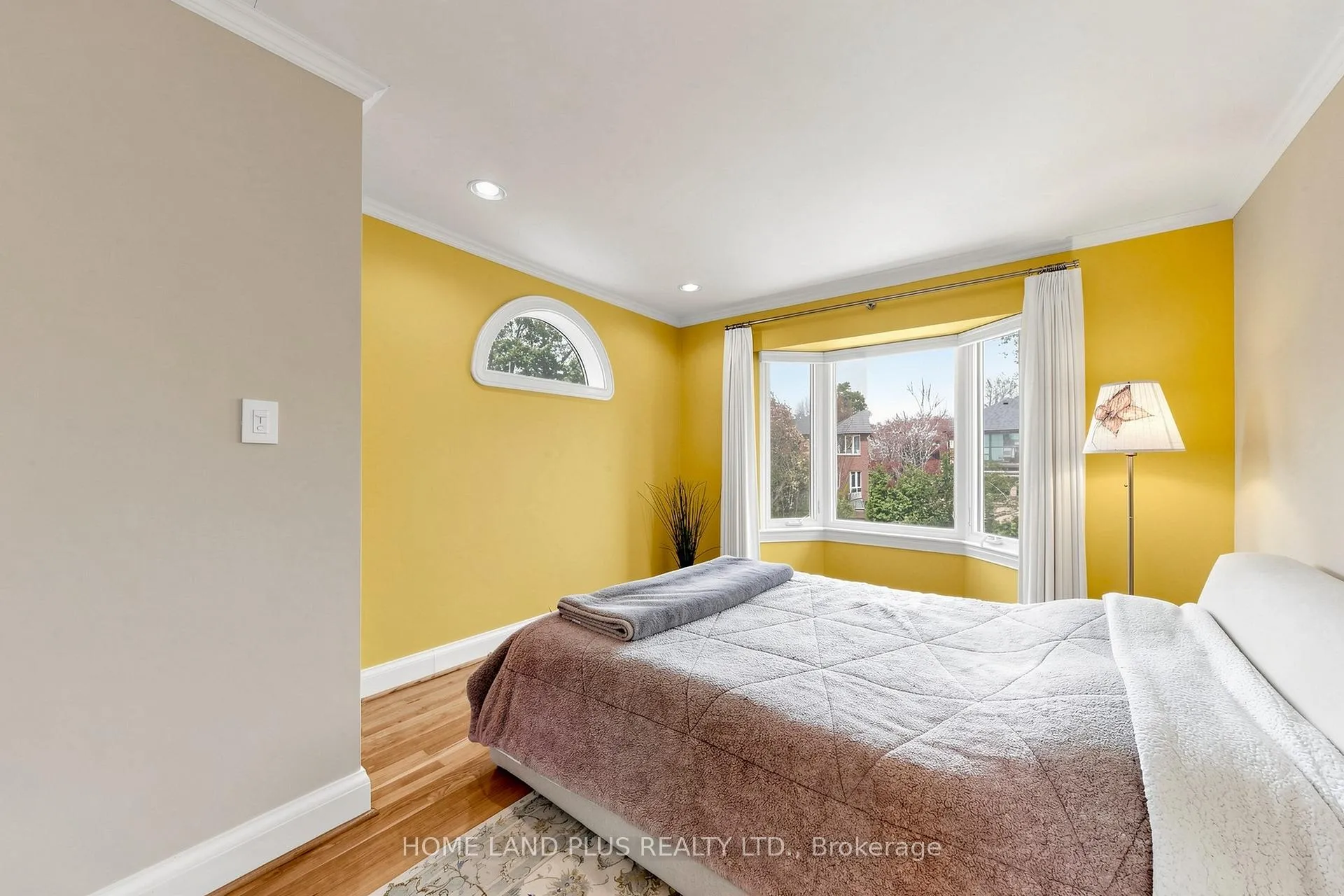Photo 23 of 154 Brooke Avenue, Toronto, Bedford Park-Nortown — HOMEH