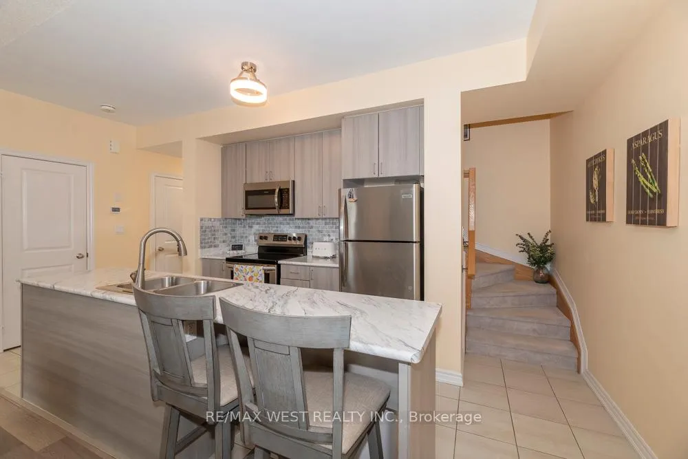 Photo 12 of Unit 60, 2663 Jackpine Crossing, Pickering, Duffin Heights — HOMEH