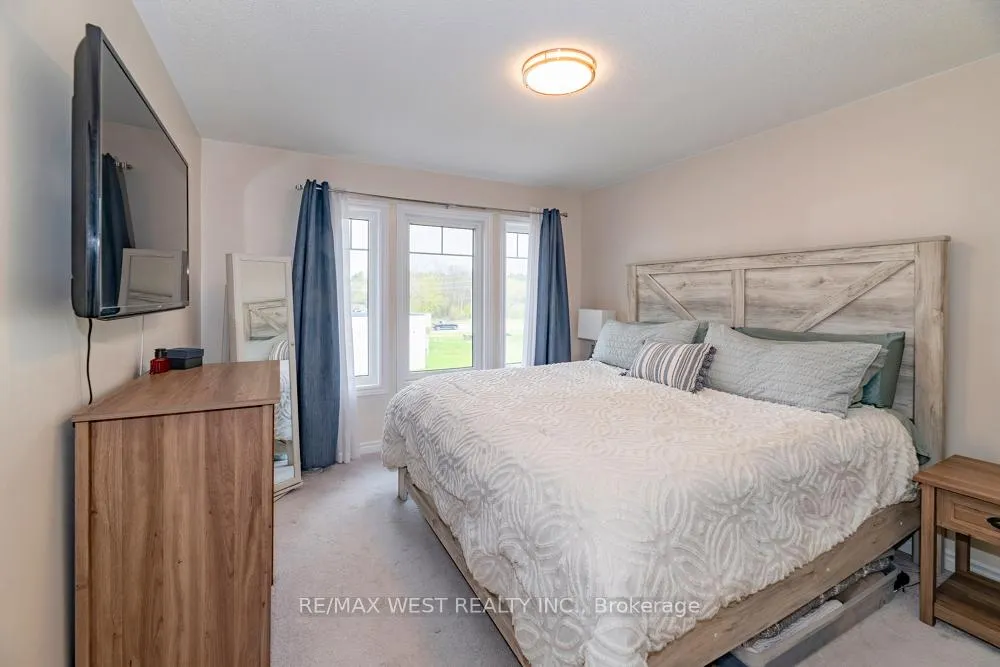 Photo 15 of Unit 60, 2663 Jackpine Crossing, Pickering, Duffin Heights — HOMEH