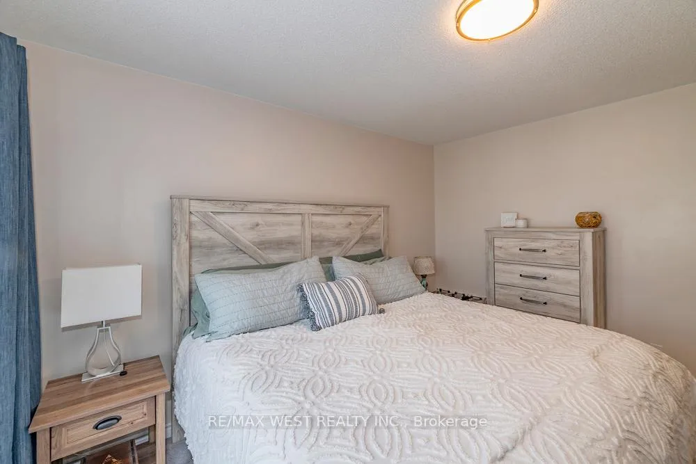 Photo 16 of Unit 60, 2663 Jackpine Crossing, Pickering, Duffin Heights — HOMEH