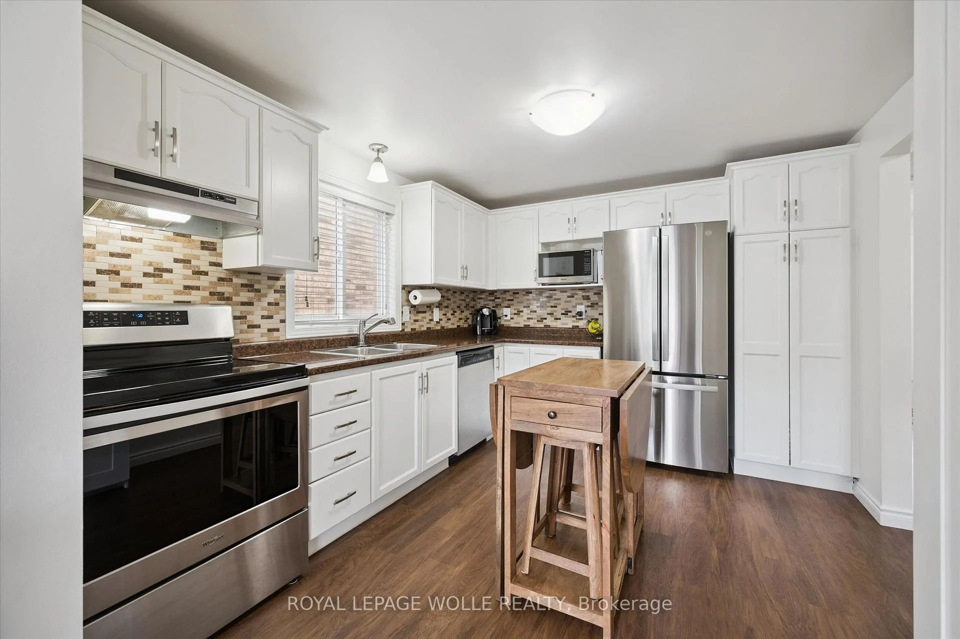 Photo 7 of 31 Tisdale Court, Kitchener — HOMEH