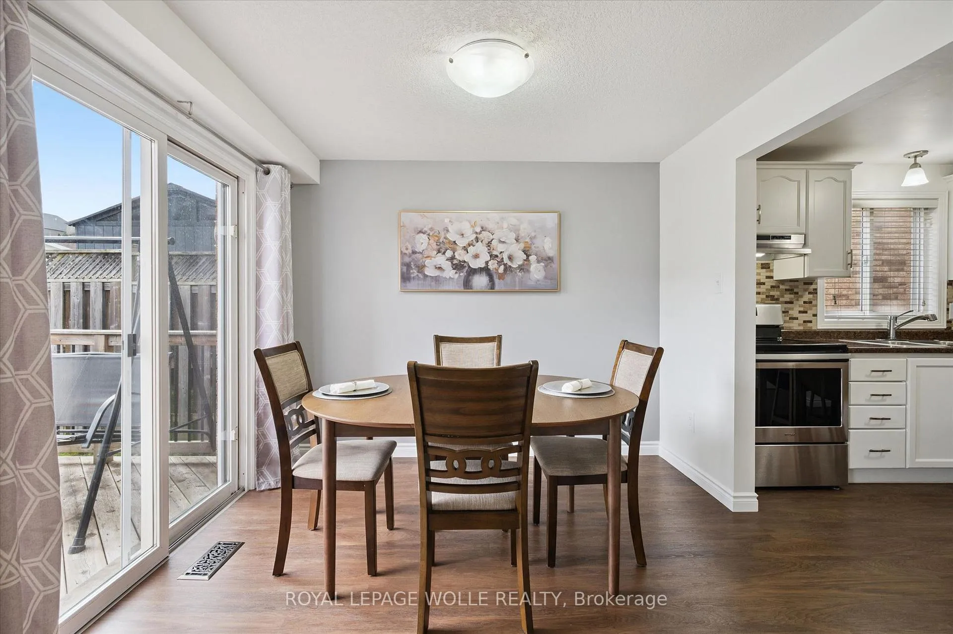 Photo 10 of 31 Tisdale Court, Kitchener — HOMEH