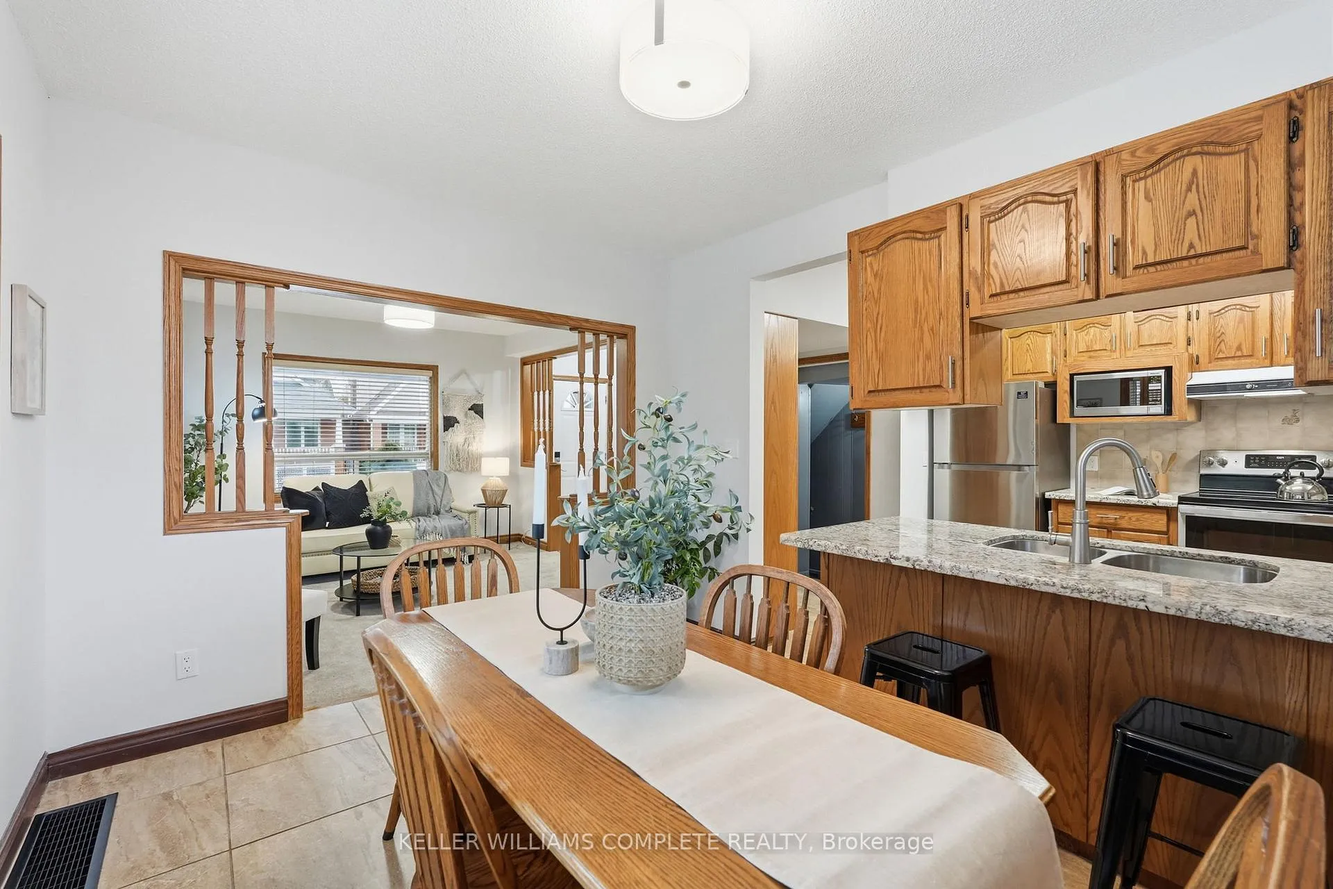 Photo 13 of 507 Queensdale Avenue E, Hamilton, Inch Park — HOMEH