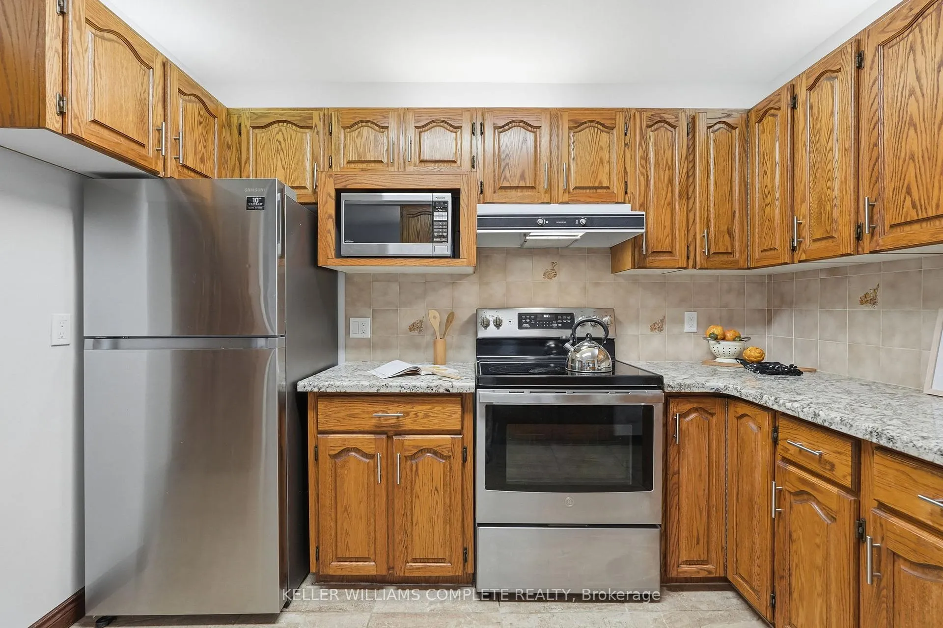 Photo 20 of 507 Queensdale Avenue E, Hamilton, Inch Park — HOMEH